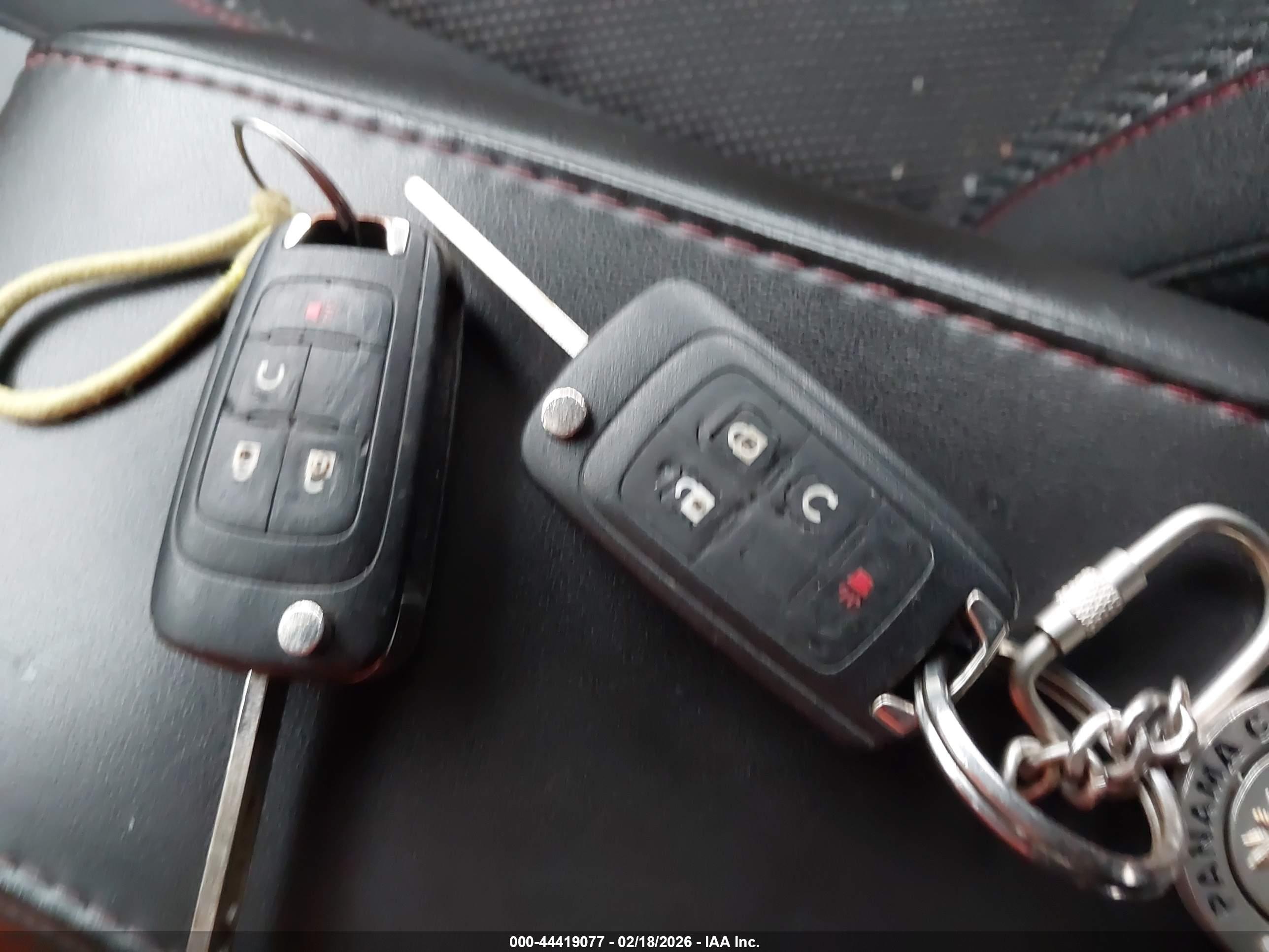 CHEVROLET EQUINOX image 11