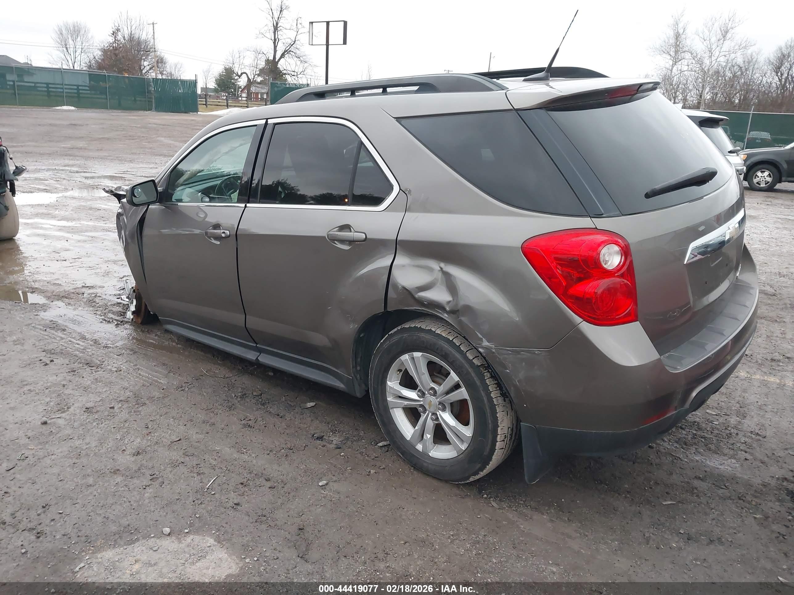 CHEVROLET EQUINOX image 3