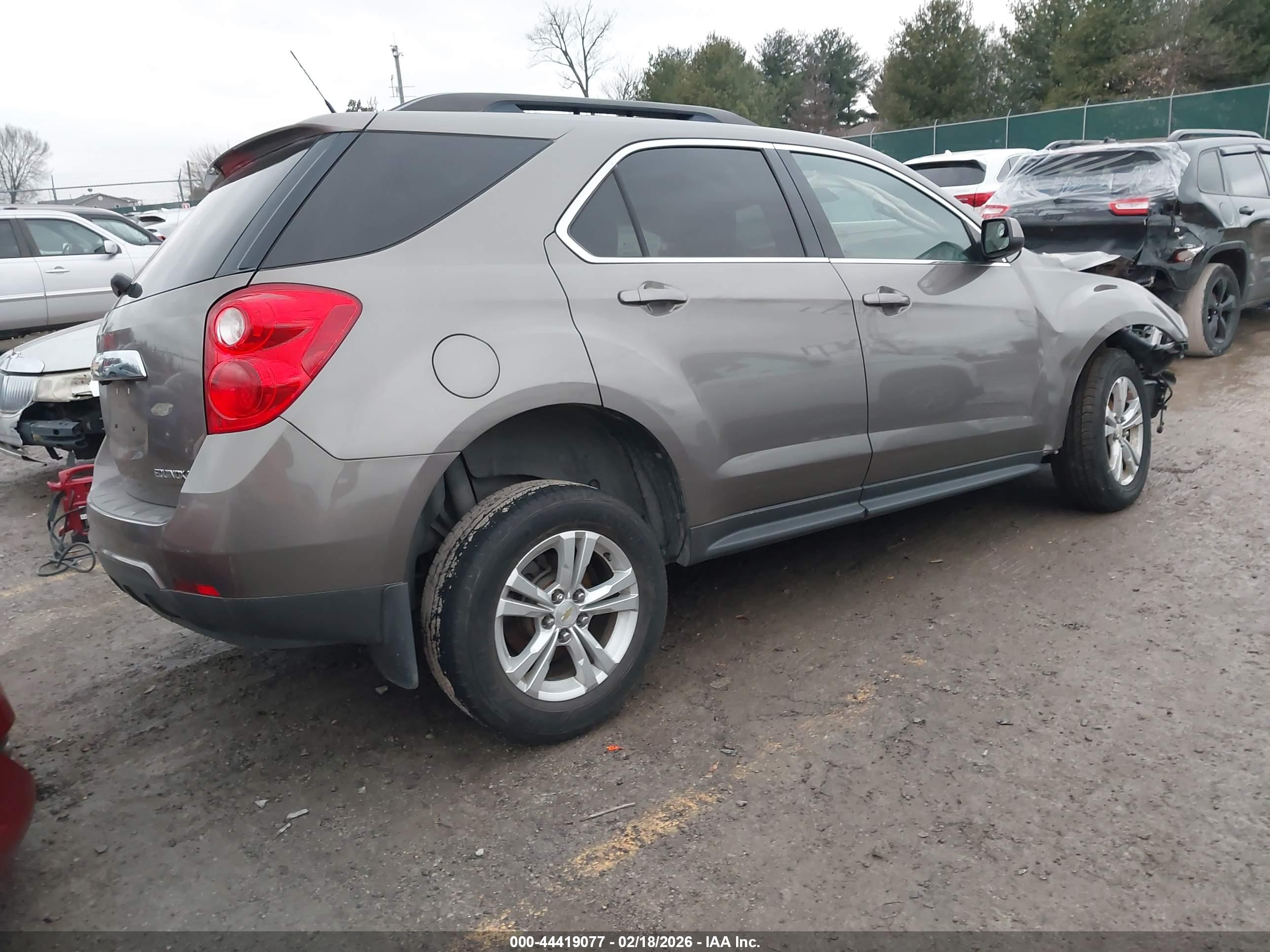 CHEVROLET EQUINOX image 4