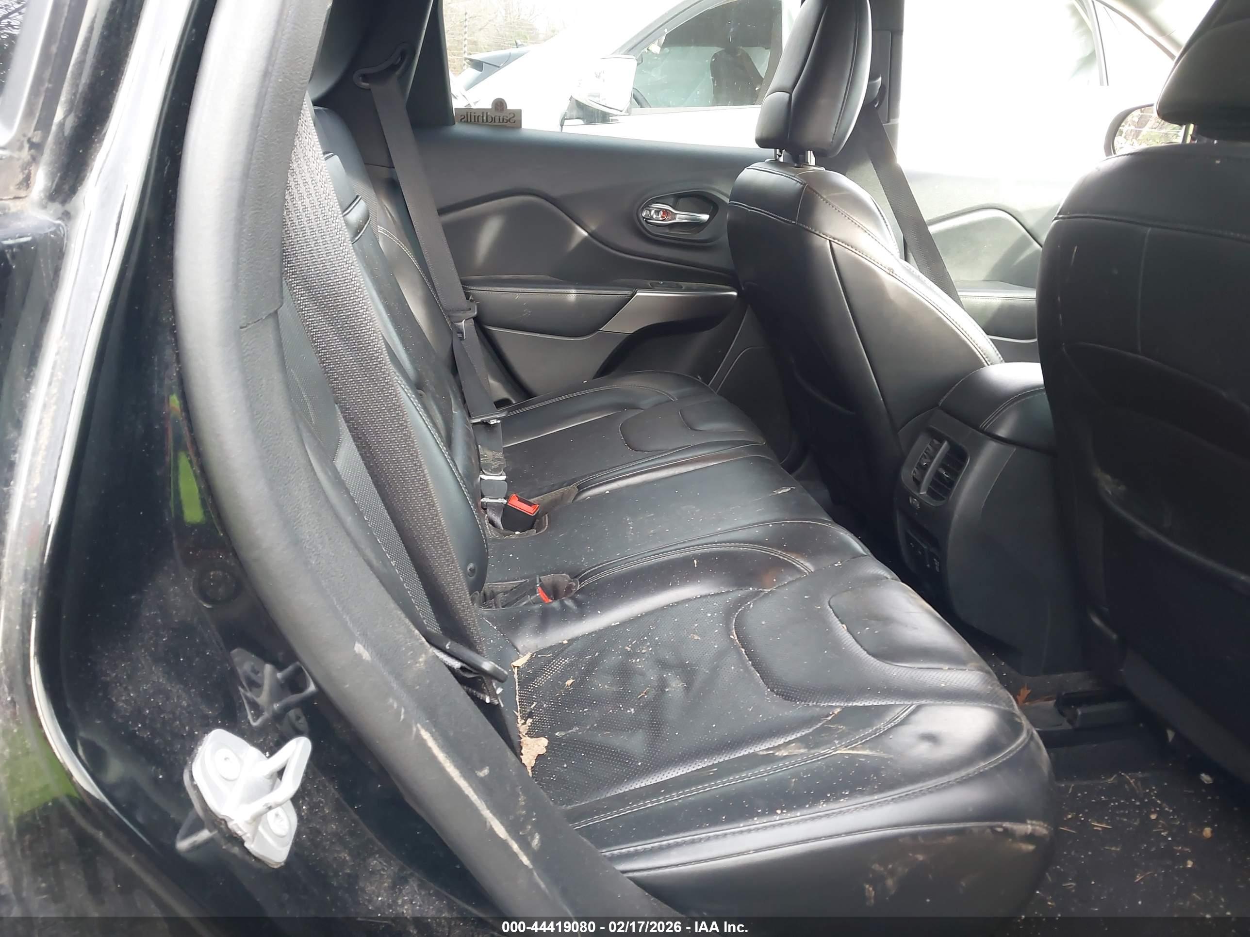 JEEP CHEROKEE image 8