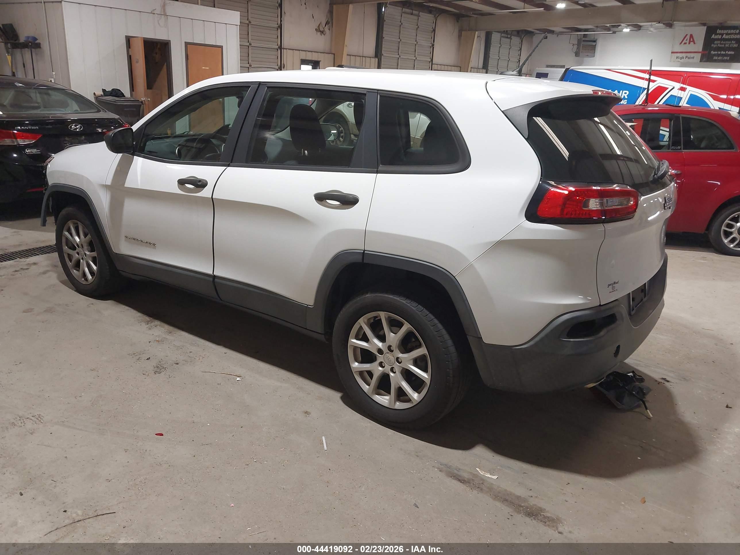 JEEP CHEROKEE image 3