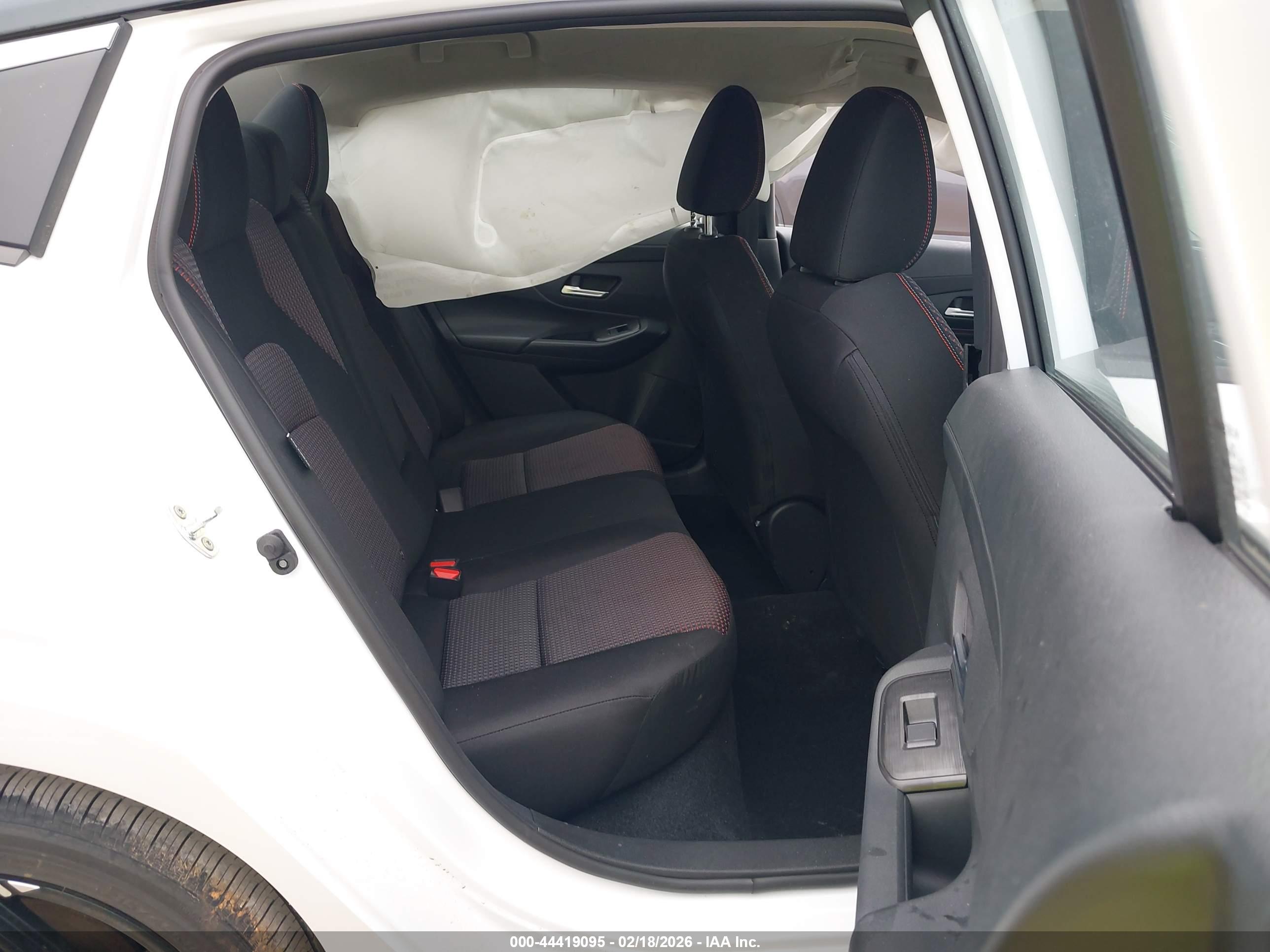 NISSAN SENTRA image 8