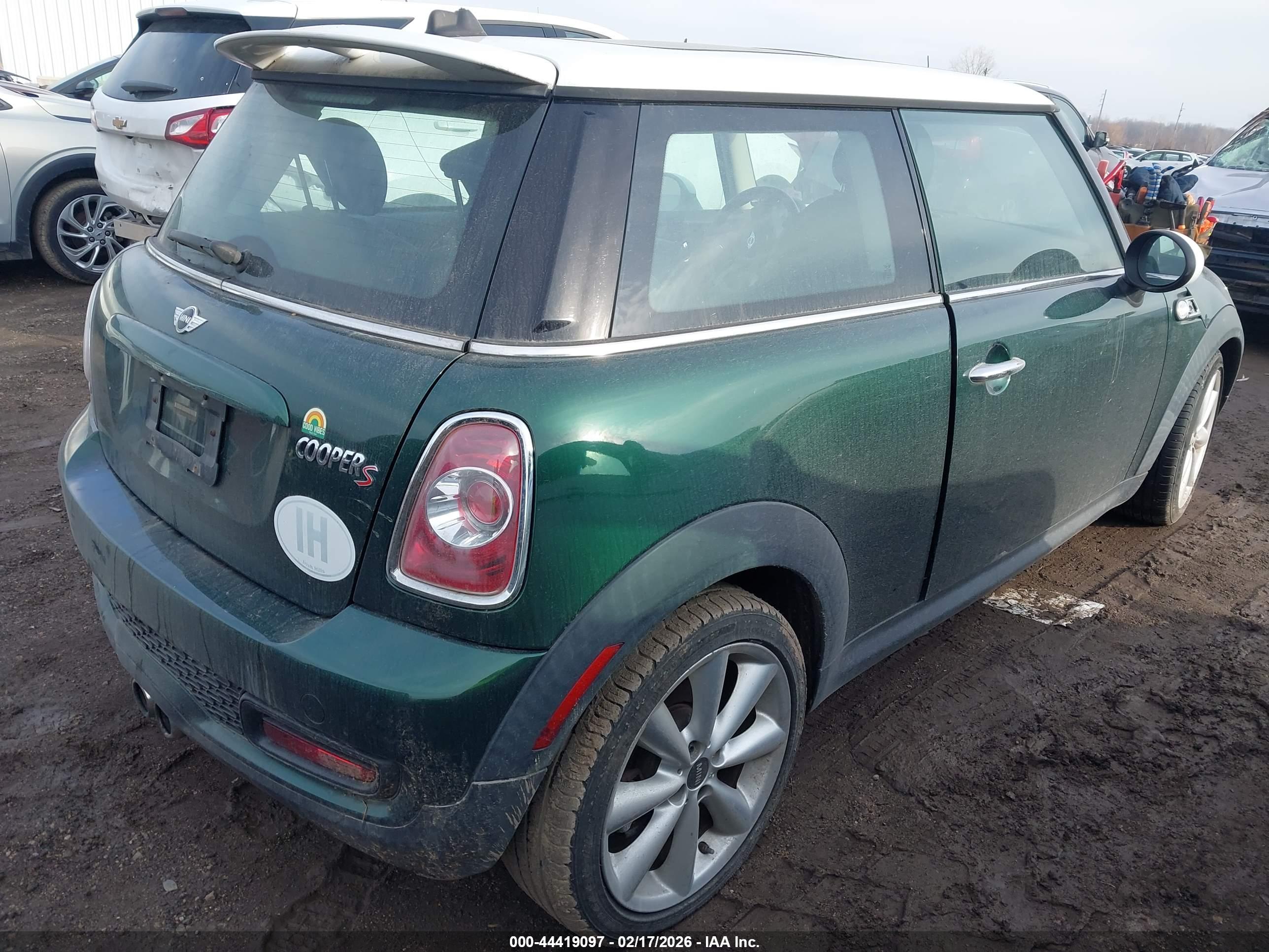 MINI COOPER image 4