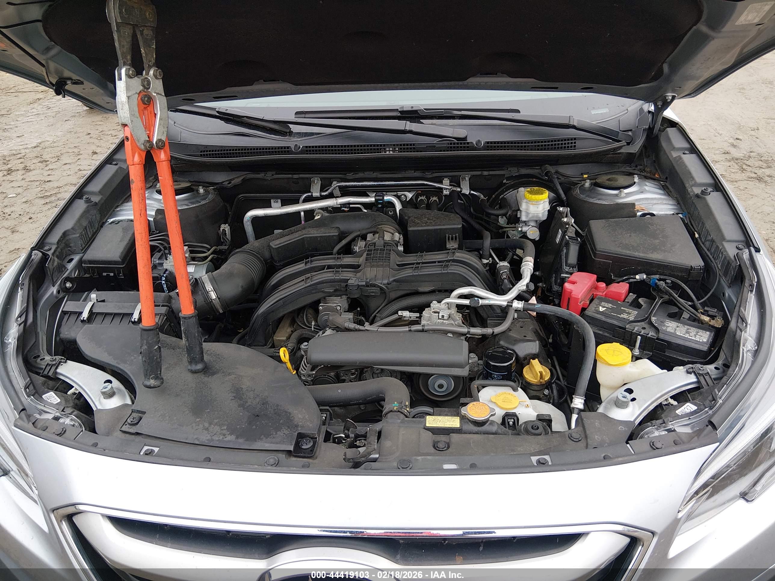SUBARU OUTBACK image 10