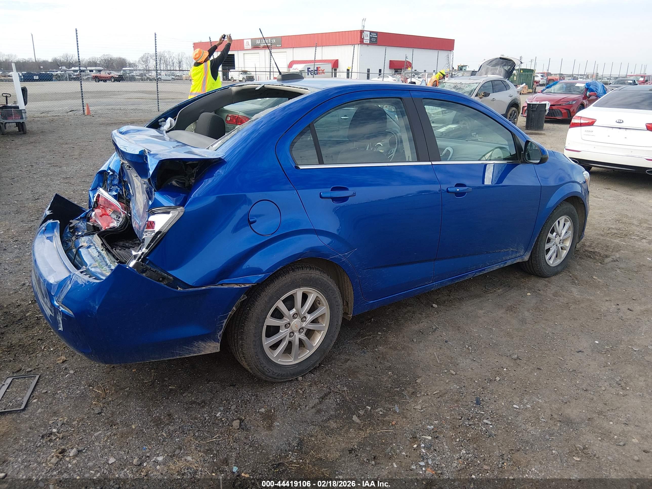 CHEVROLET SONIC image 4