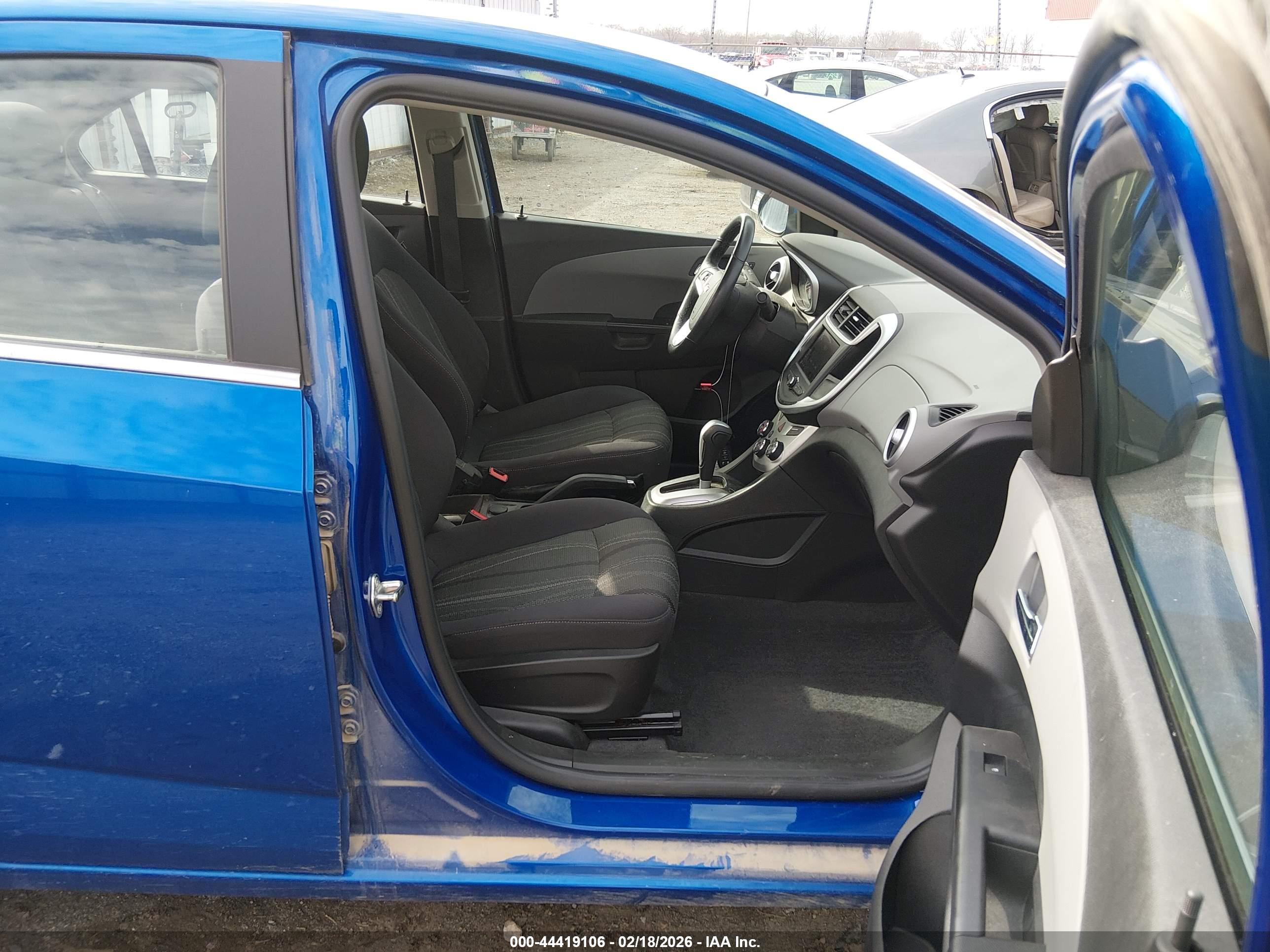 CHEVROLET SONIC image 5
