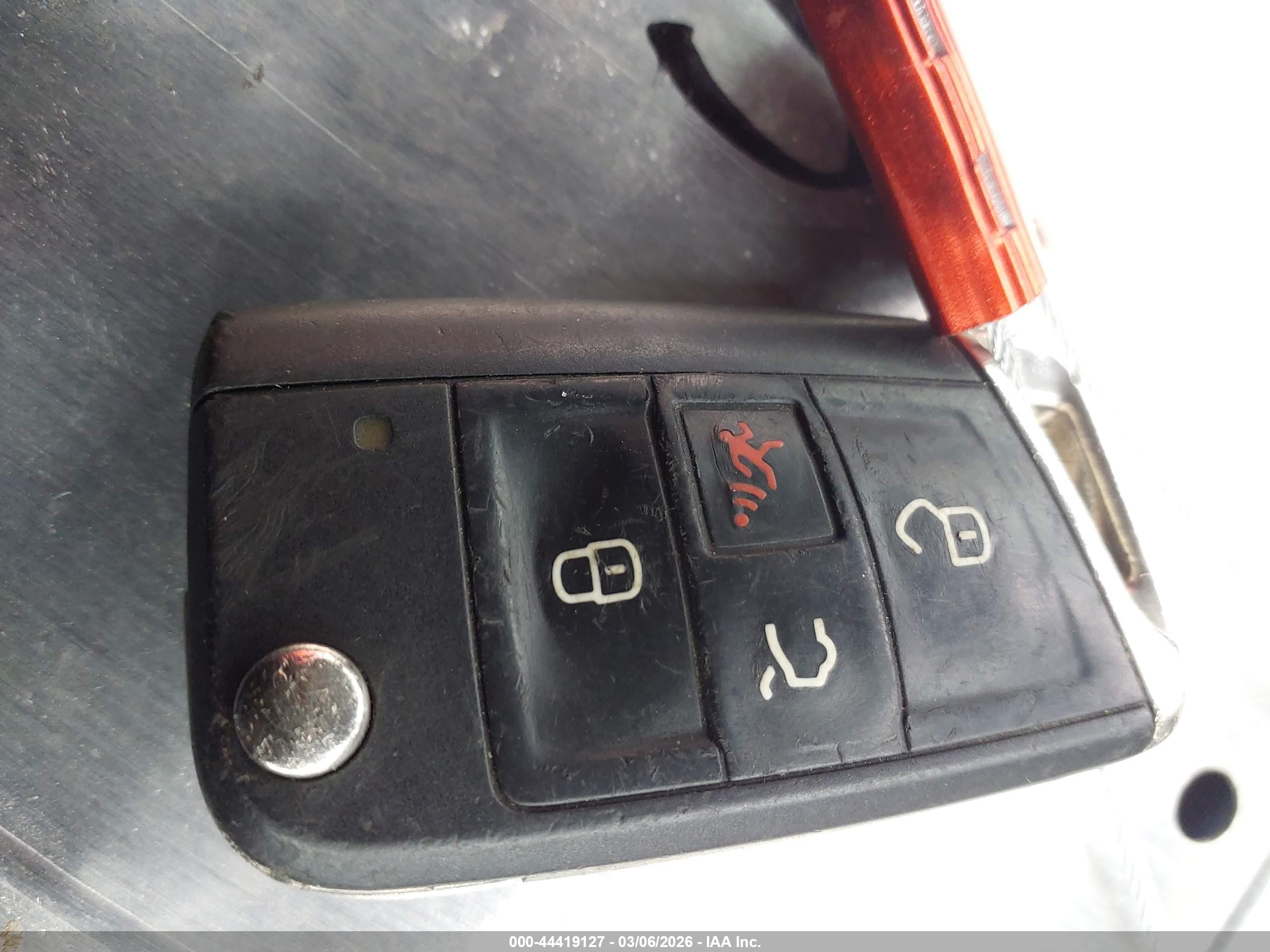 VOLKSWAGEN GOLF image 11