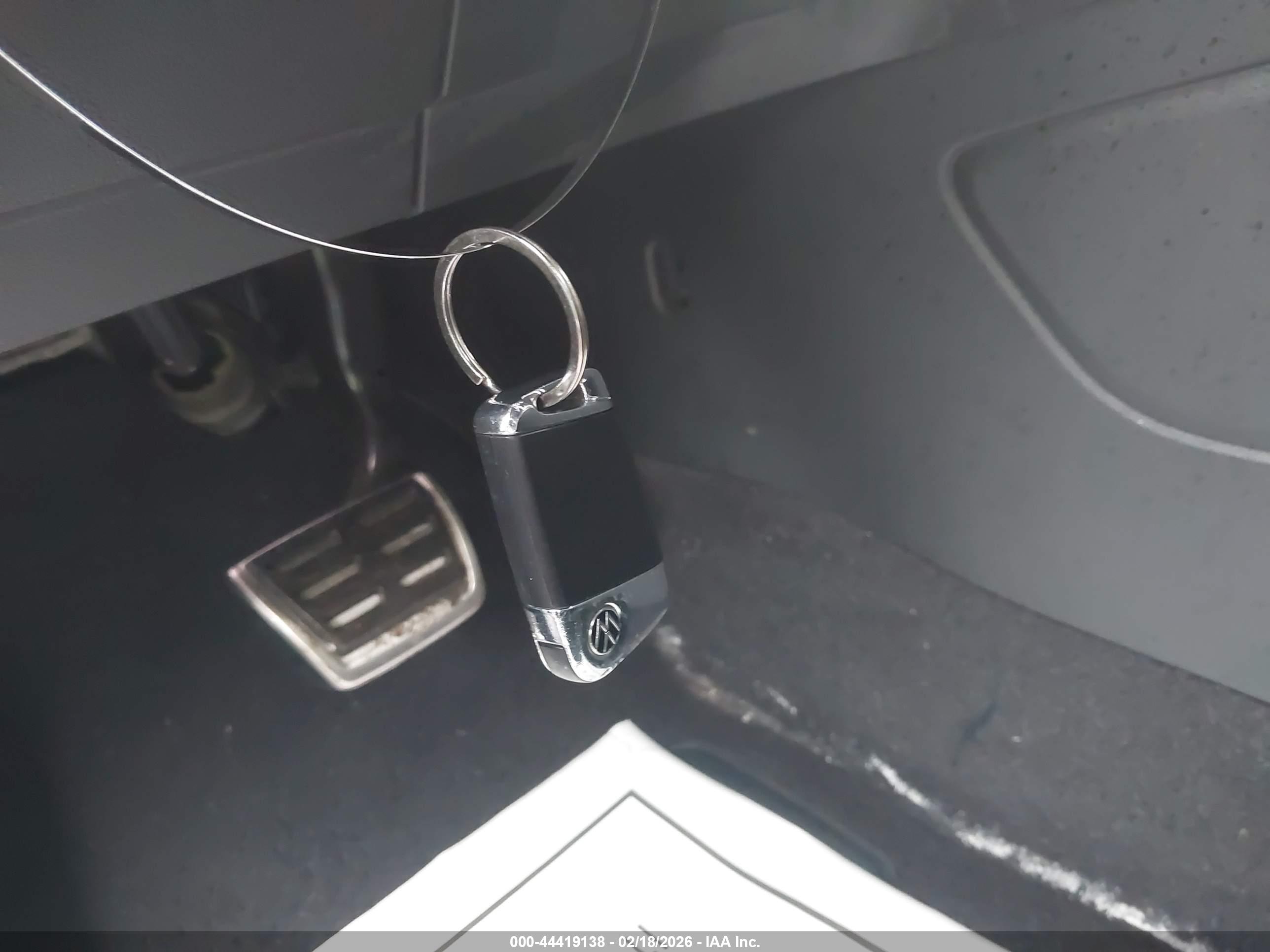 VOLKSWAGEN ATLAS image 11