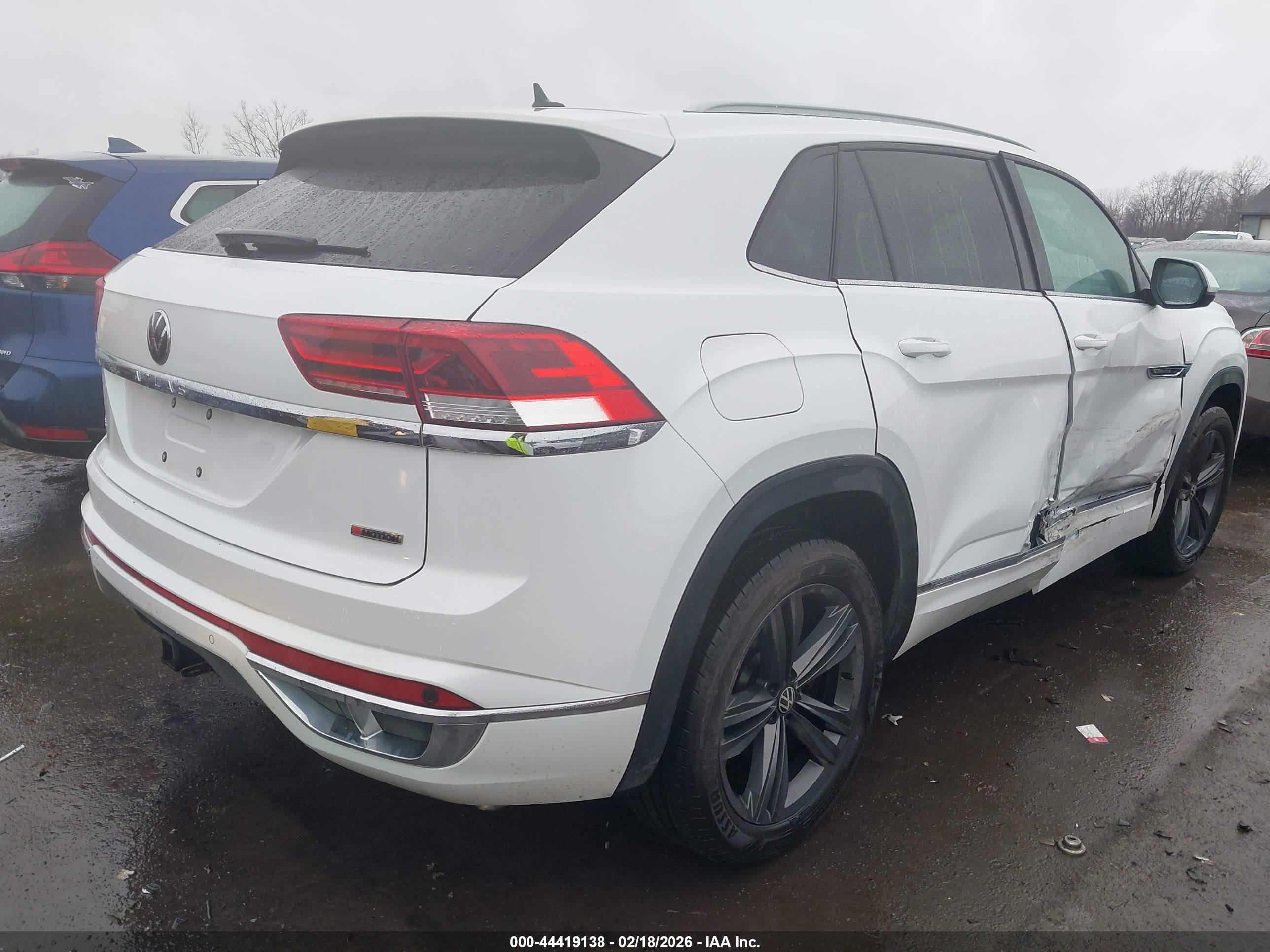 VOLKSWAGEN ATLAS image 4