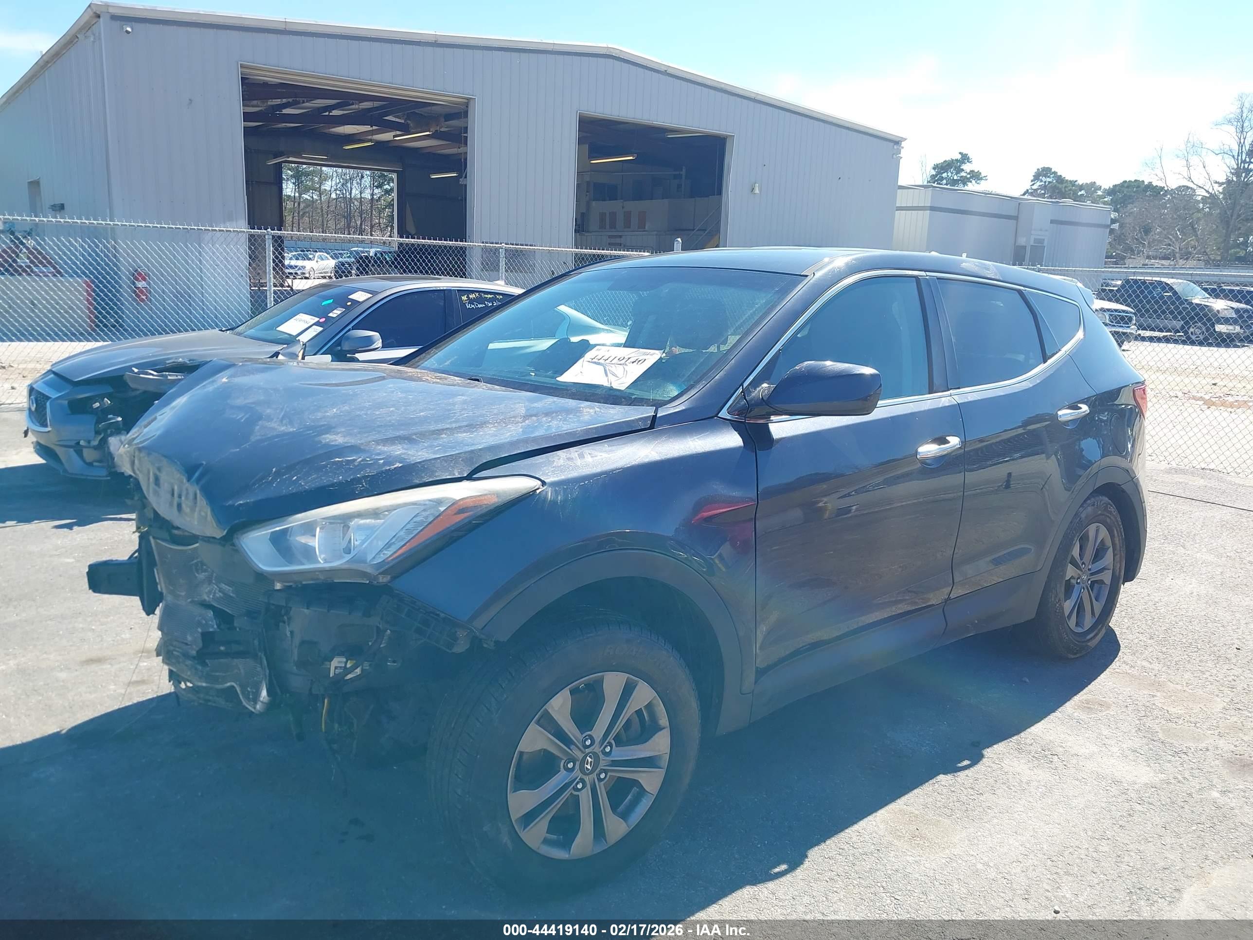 HYUNDAI SANTA image 2