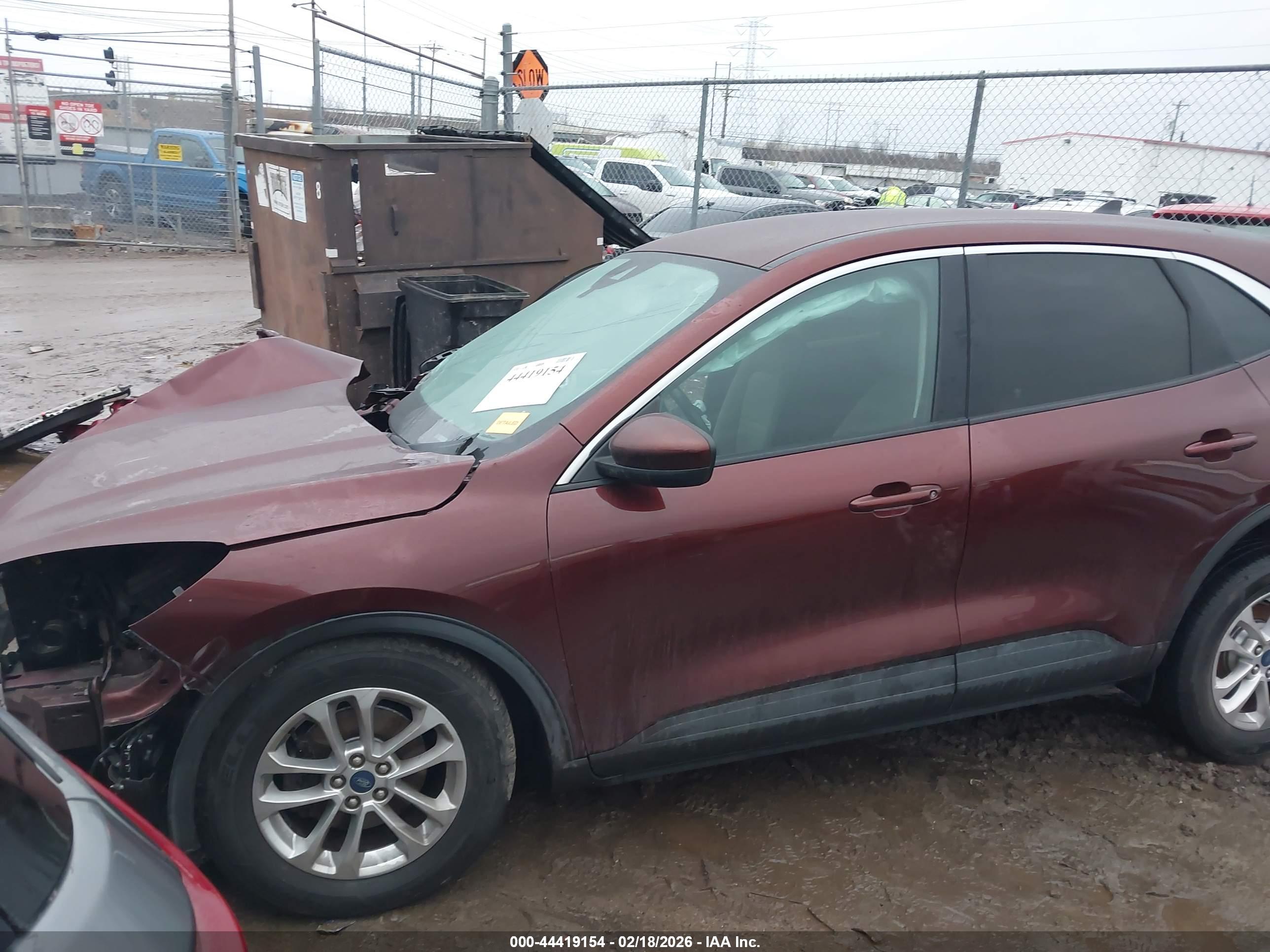 FORD ESCAPE image 2