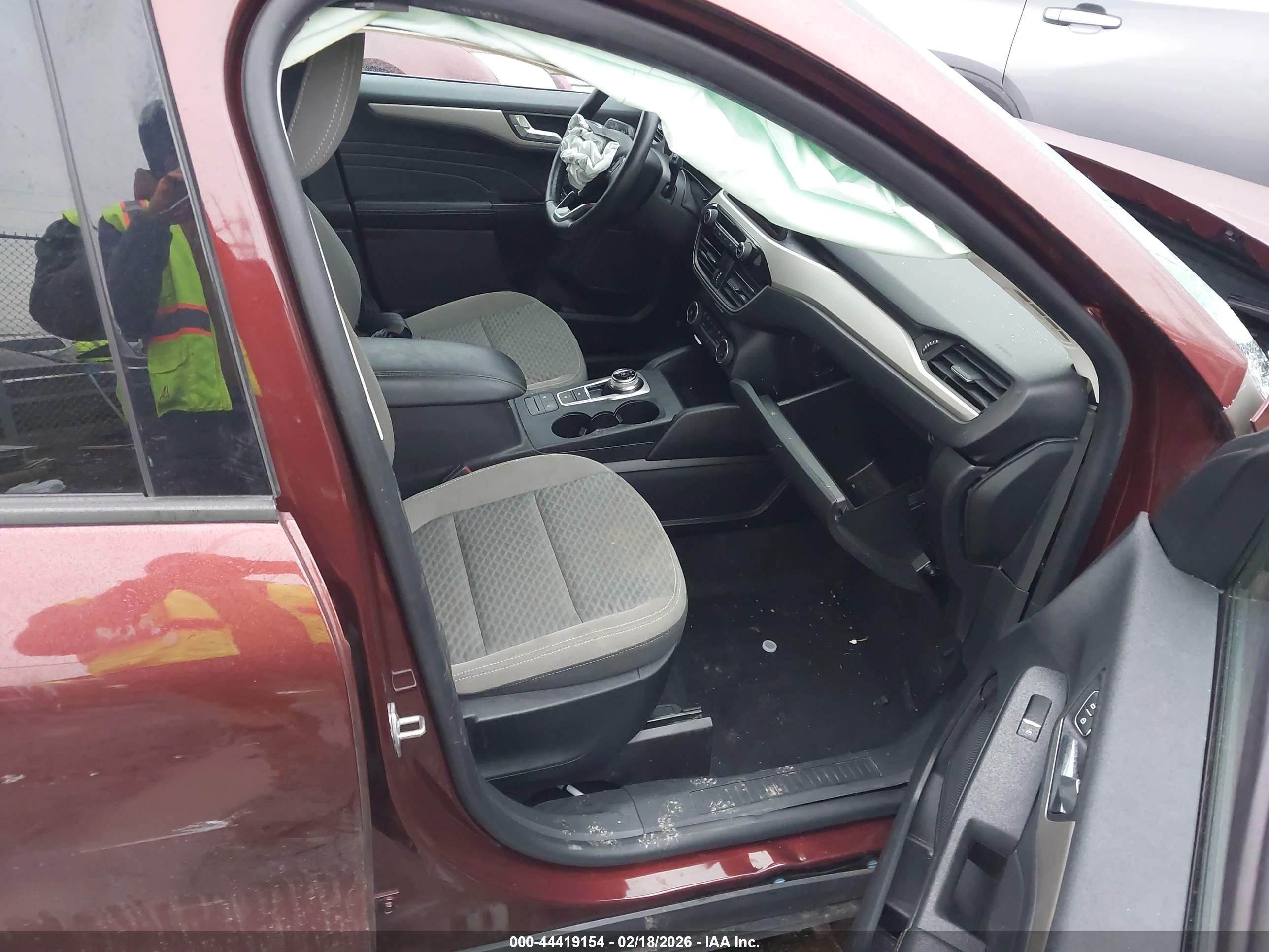 FORD ESCAPE image 5