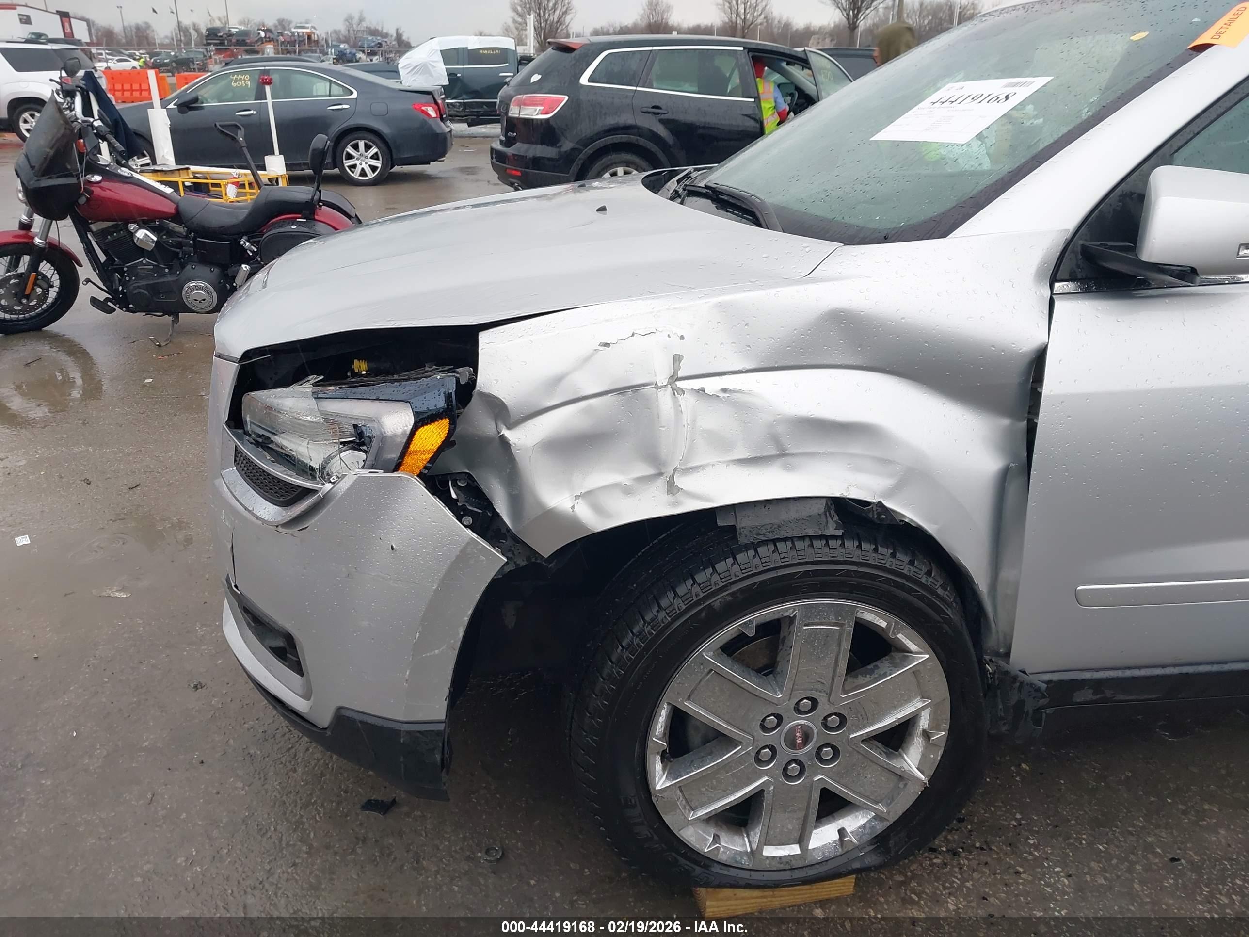 GMC ACADIA image 6