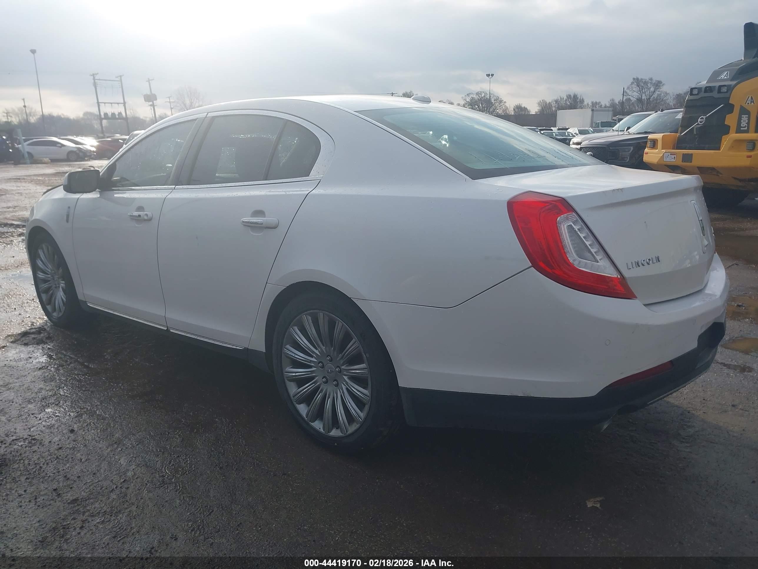 LINCOLN MKS image 3