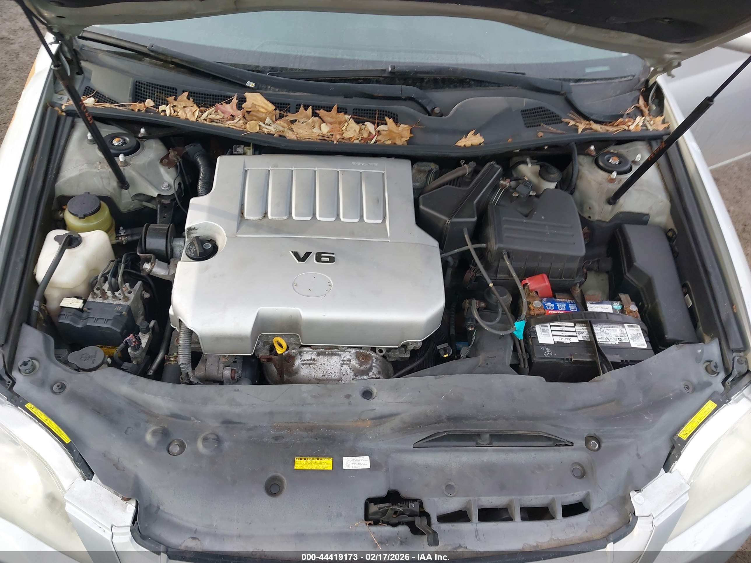TOYOTA AVALON image 10