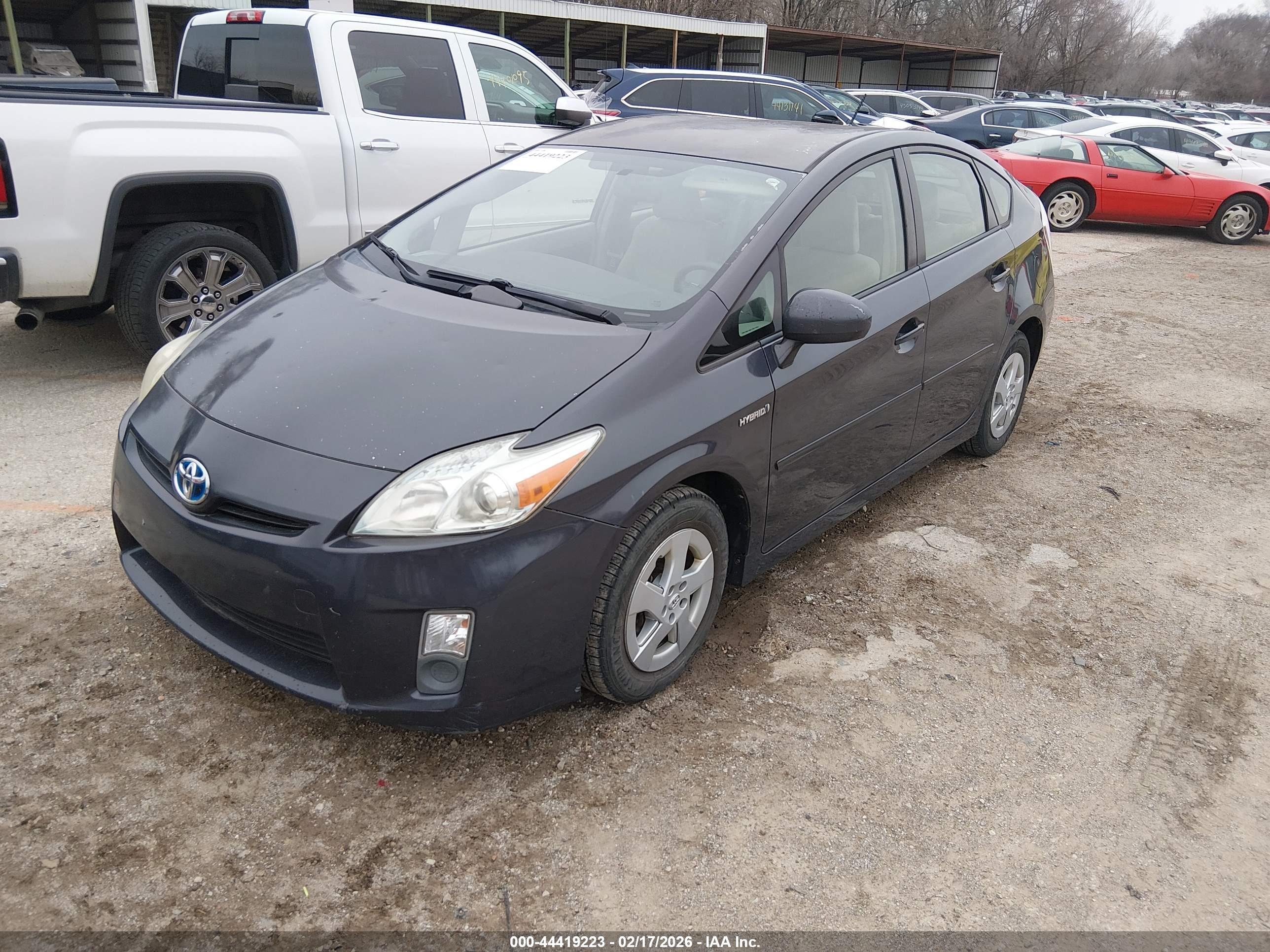 TOYOTA PRIUS image 2