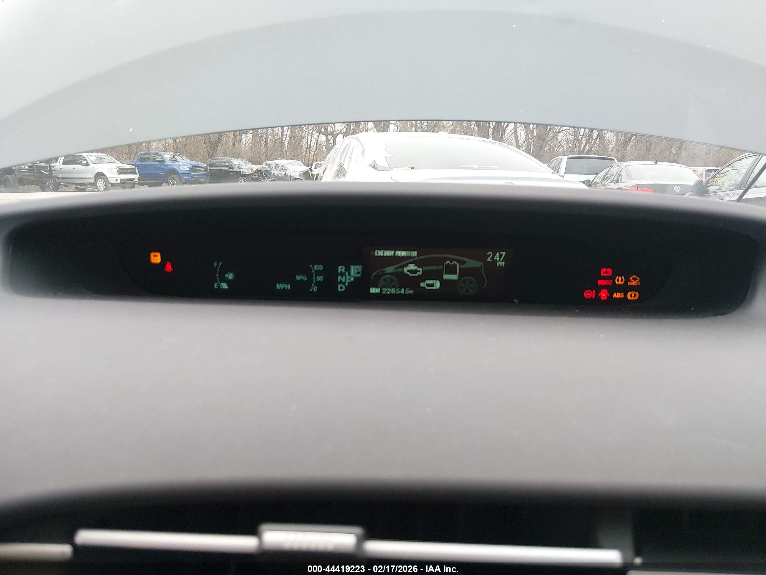 TOYOTA PRIUS image 7