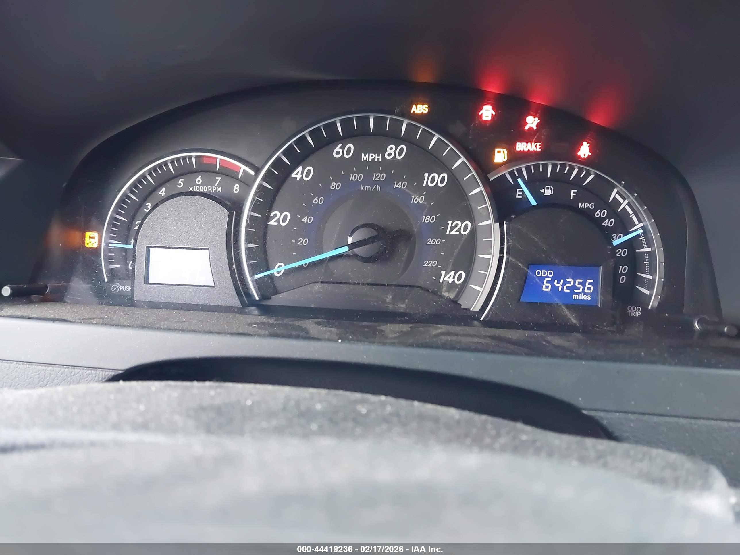 TOYOTA CAMRY image 7