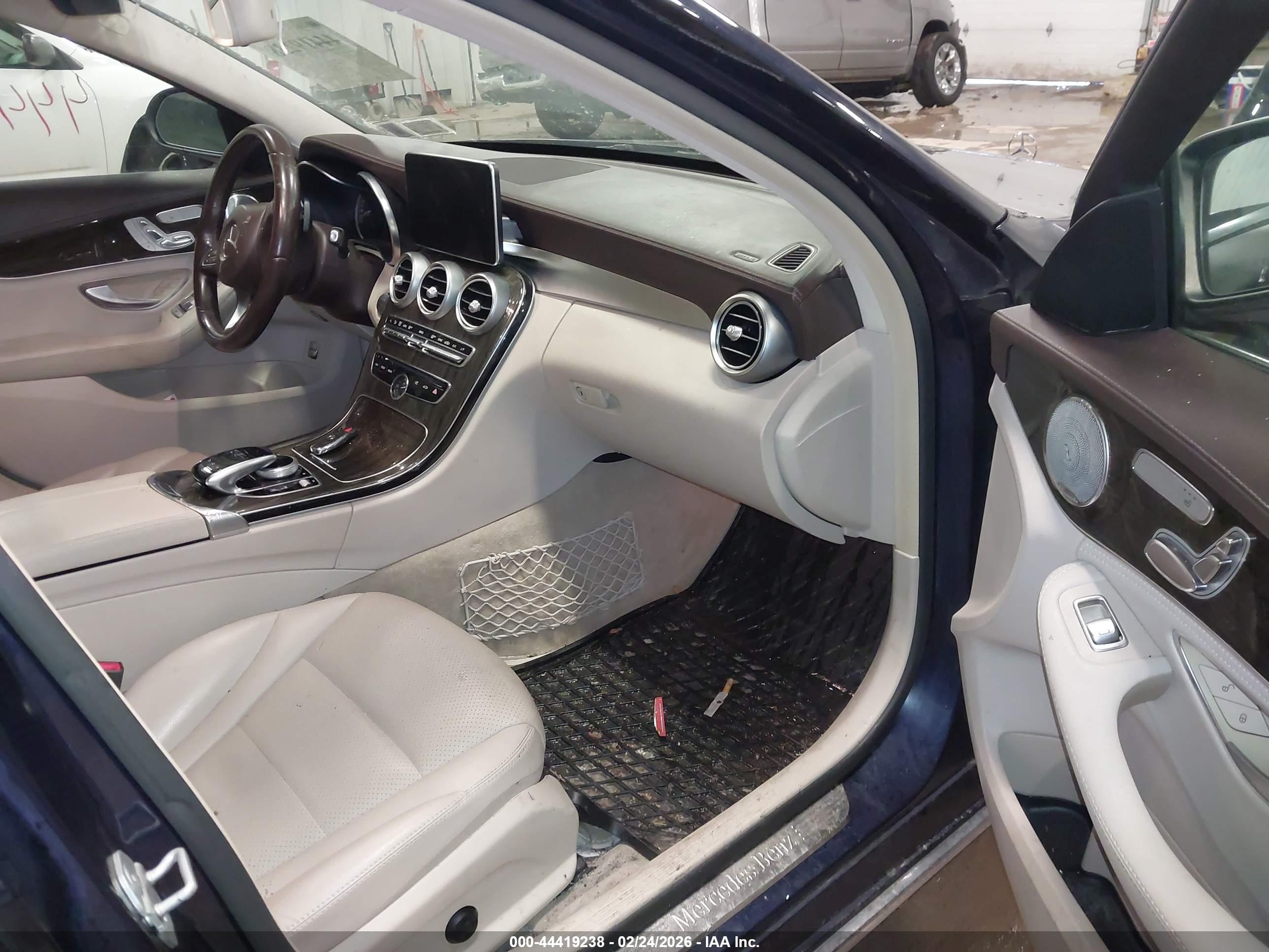 MERCEDES-BENZ C image 5