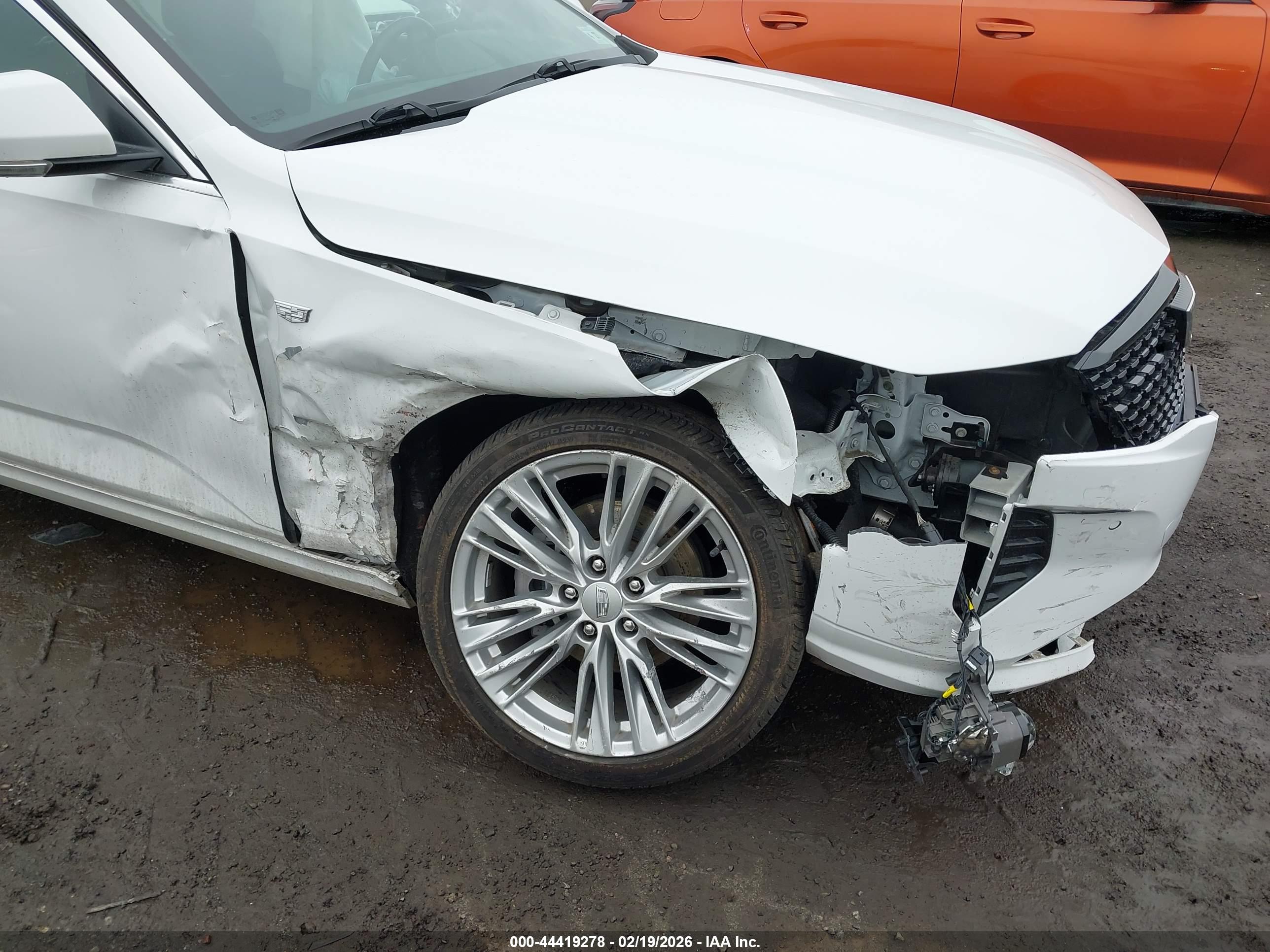 CADILLAC CT4 image 6
