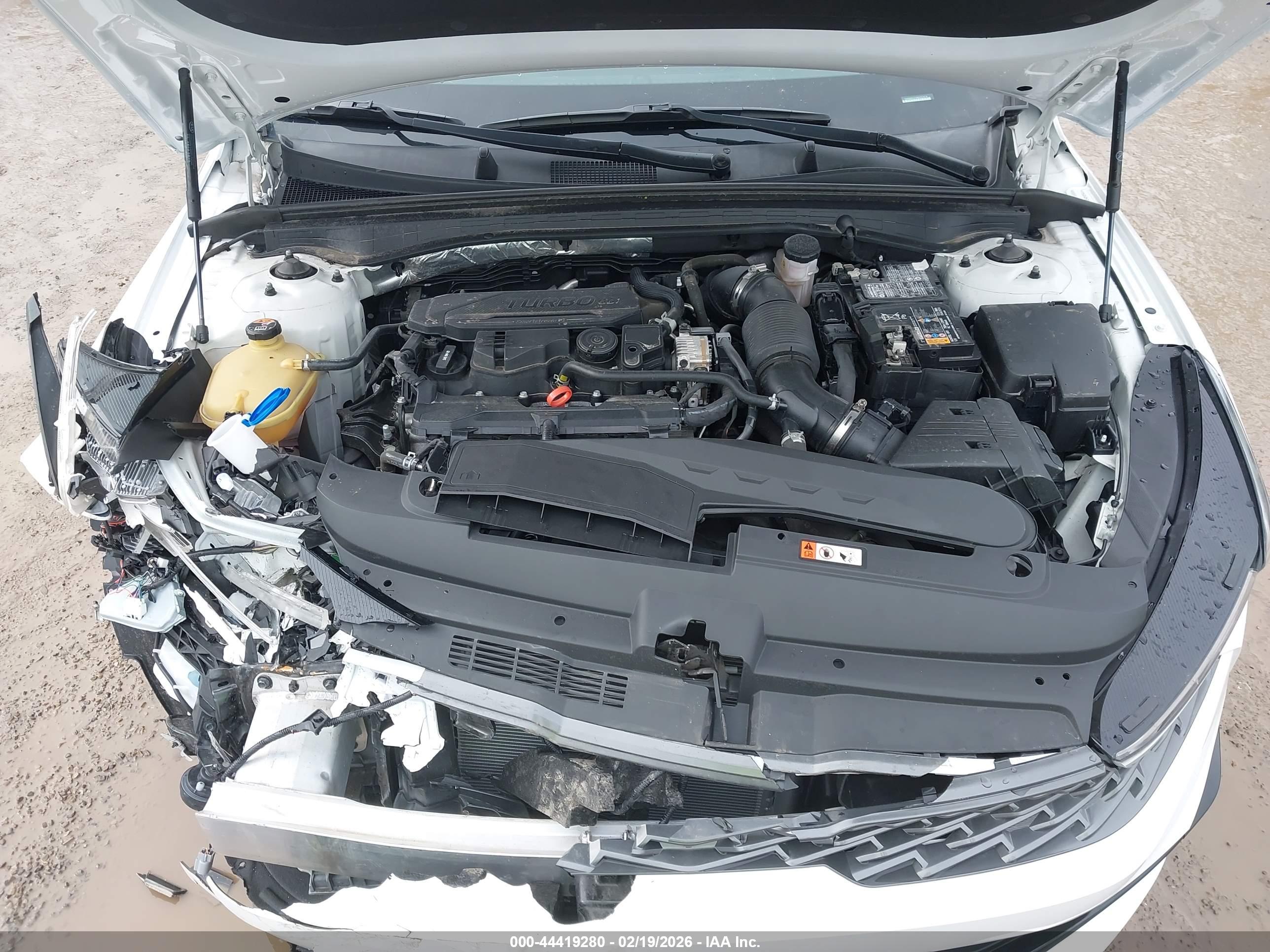 KIA K5 image 10