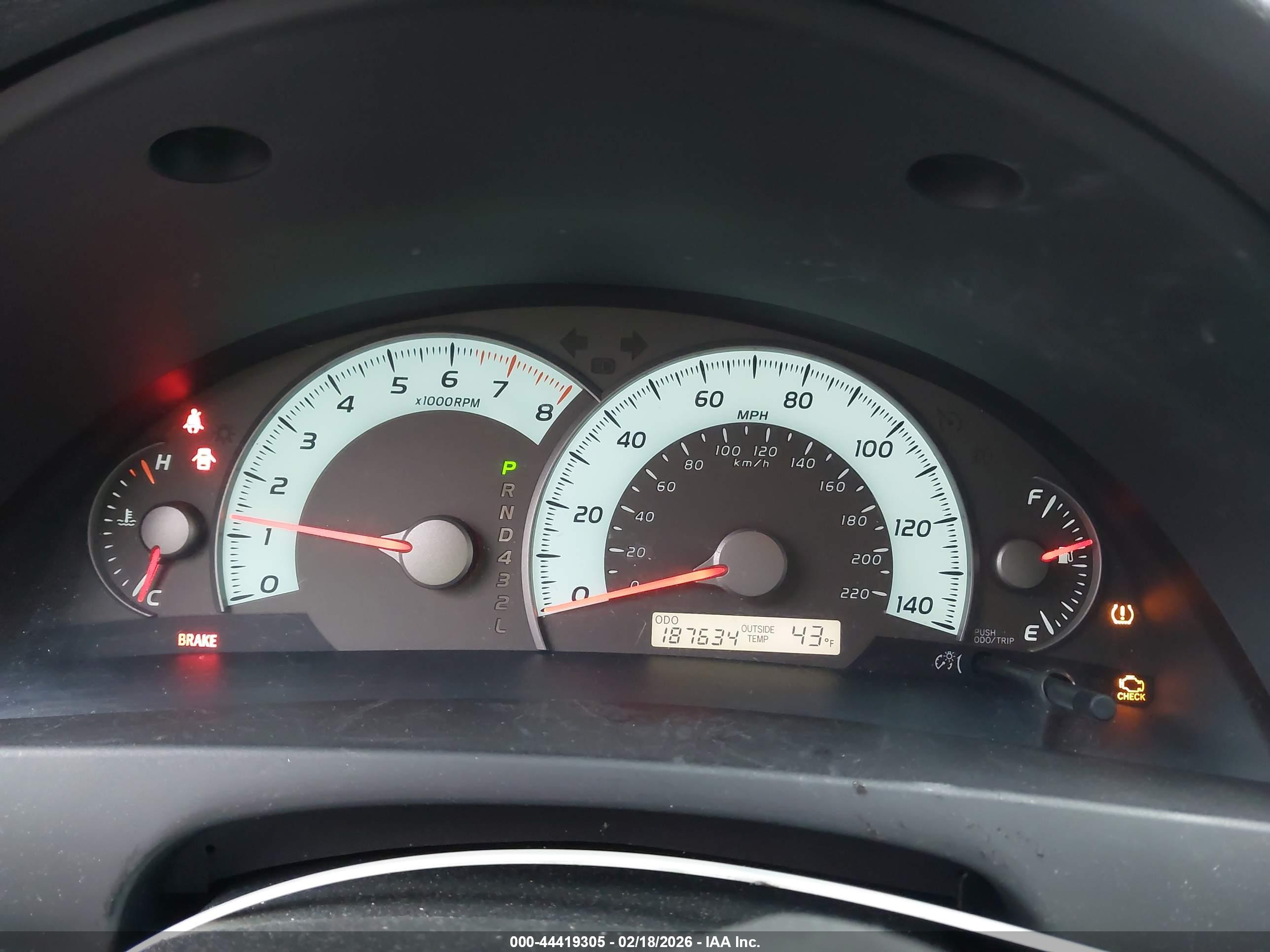TOYOTA CAMRY image 7