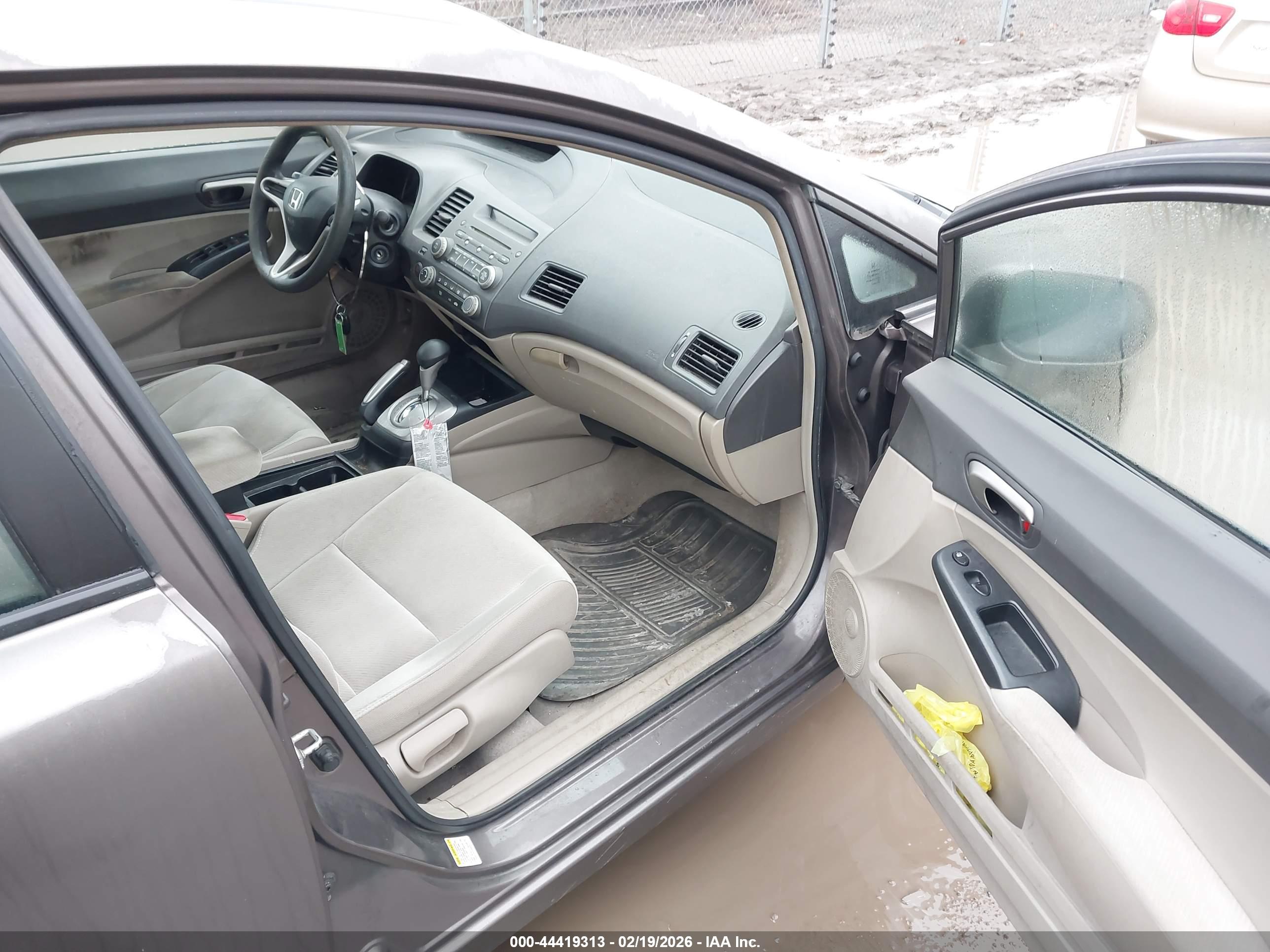 HONDA CIVIC image 5