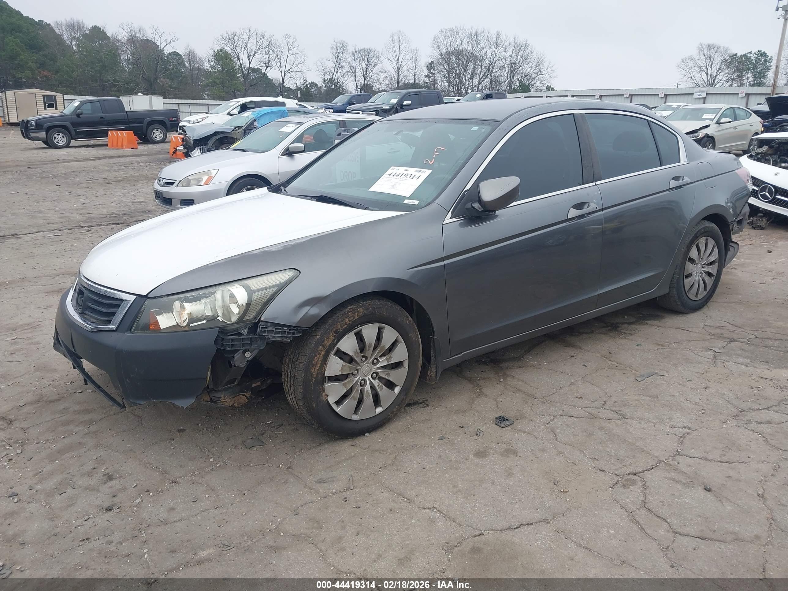 HONDA ACCORD image 2