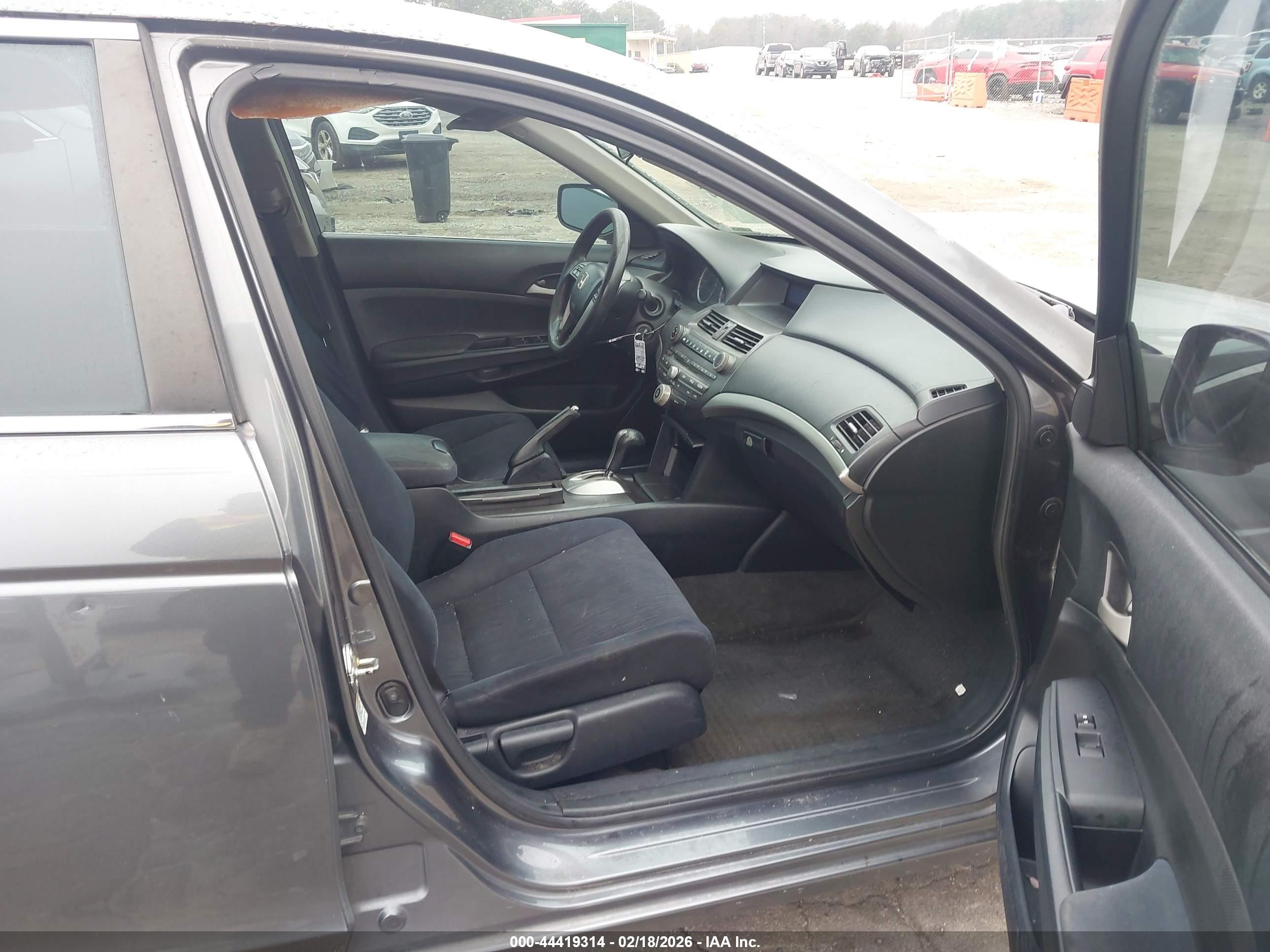 HONDA ACCORD image 5