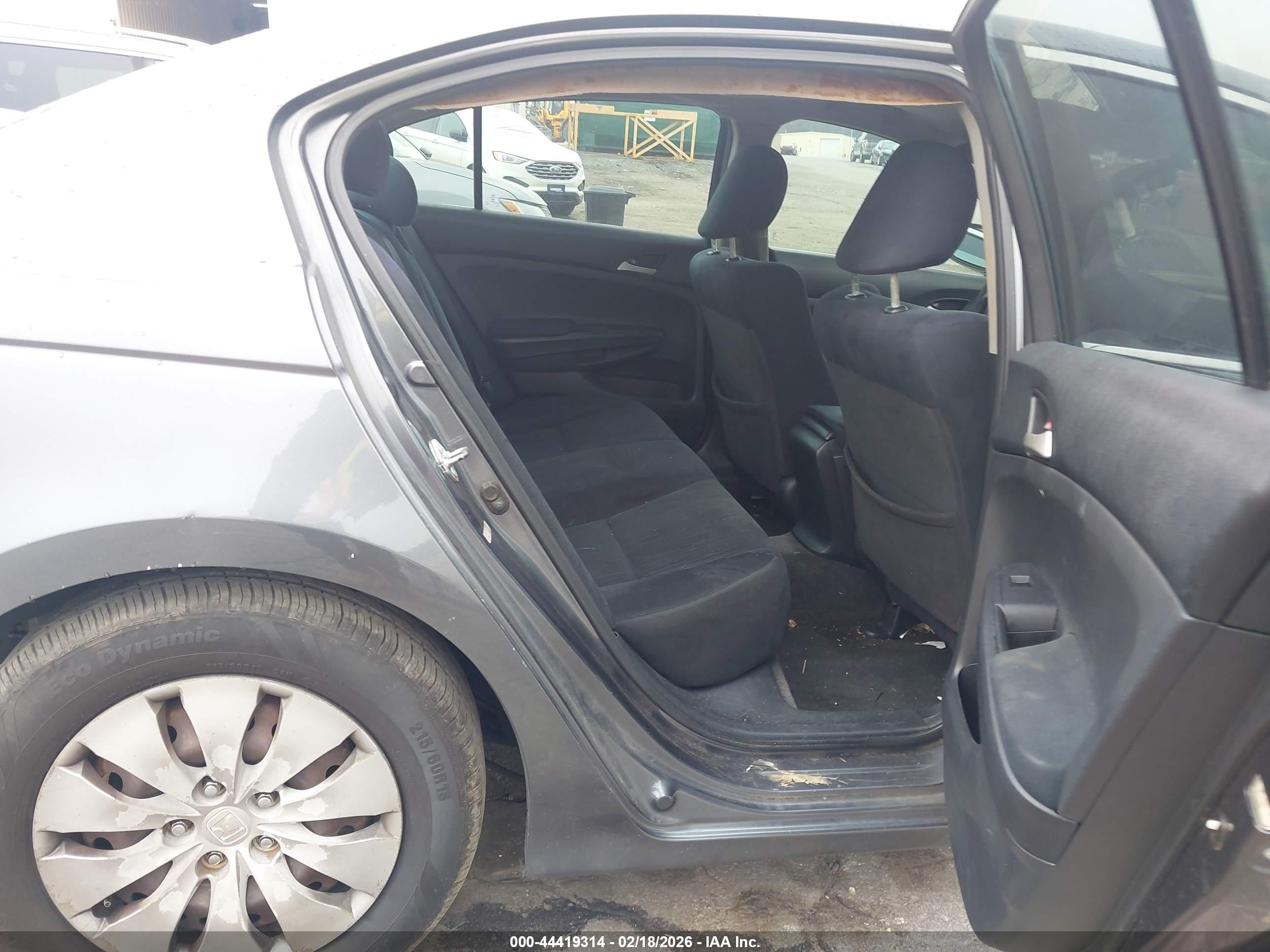 HONDA ACCORD image 8