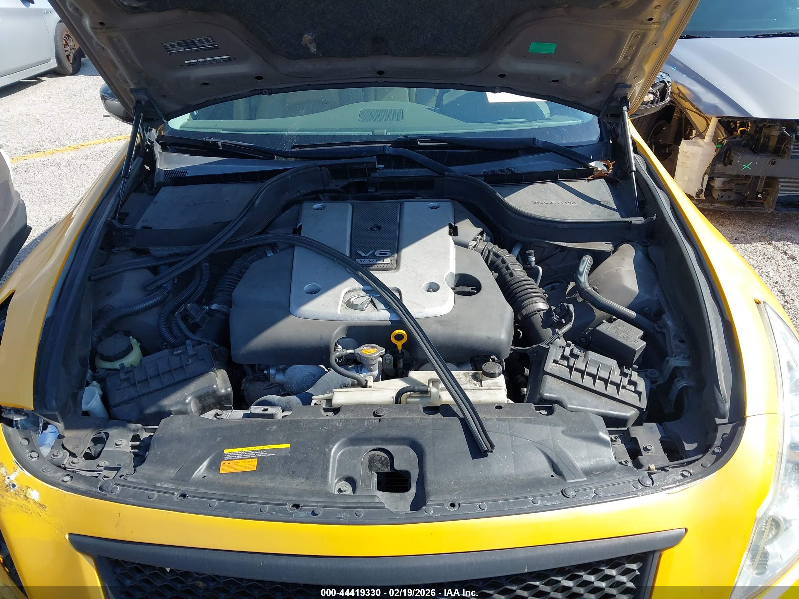 INFINITI G37 image 10