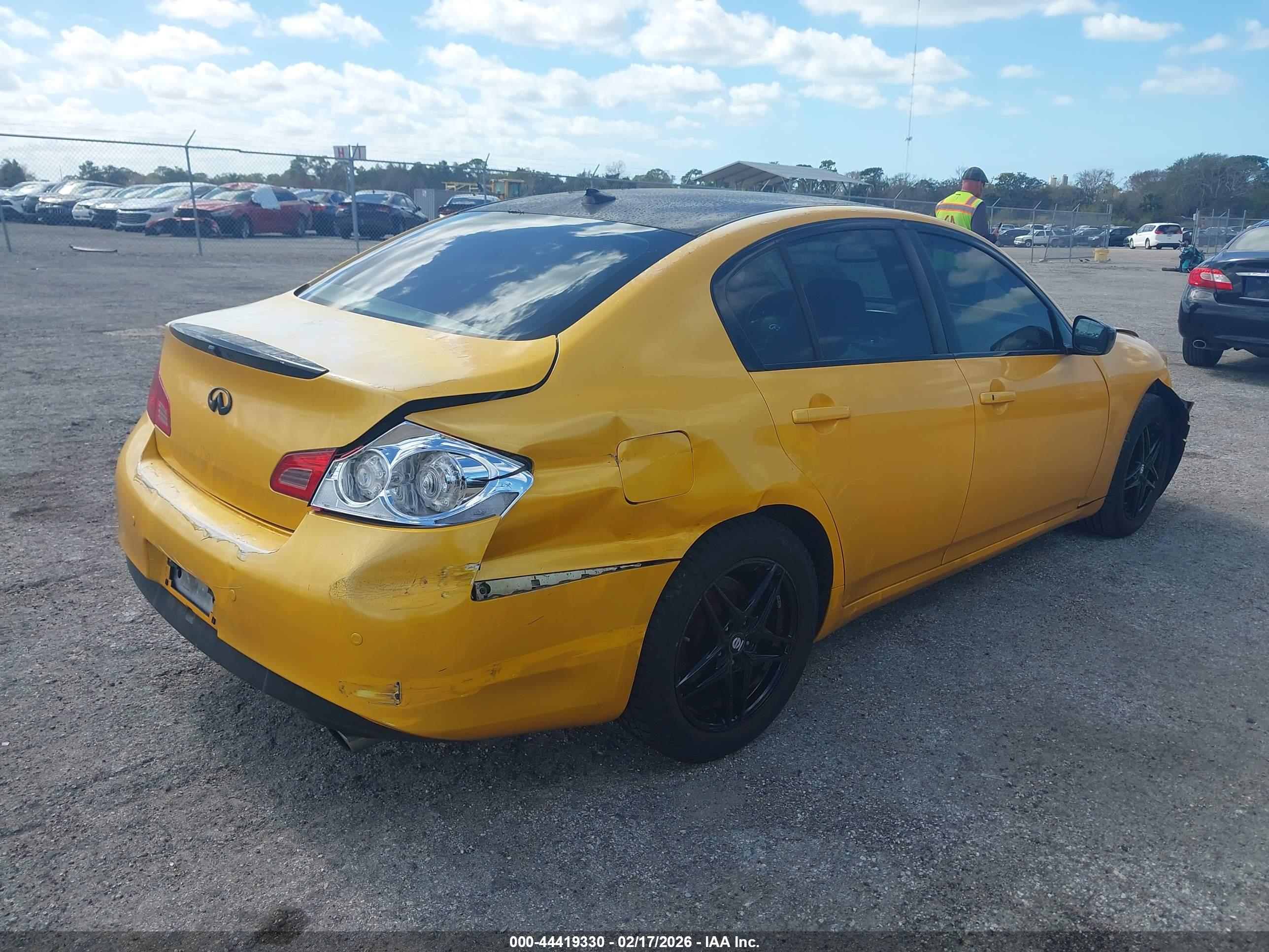 INFINITI G37 image 4