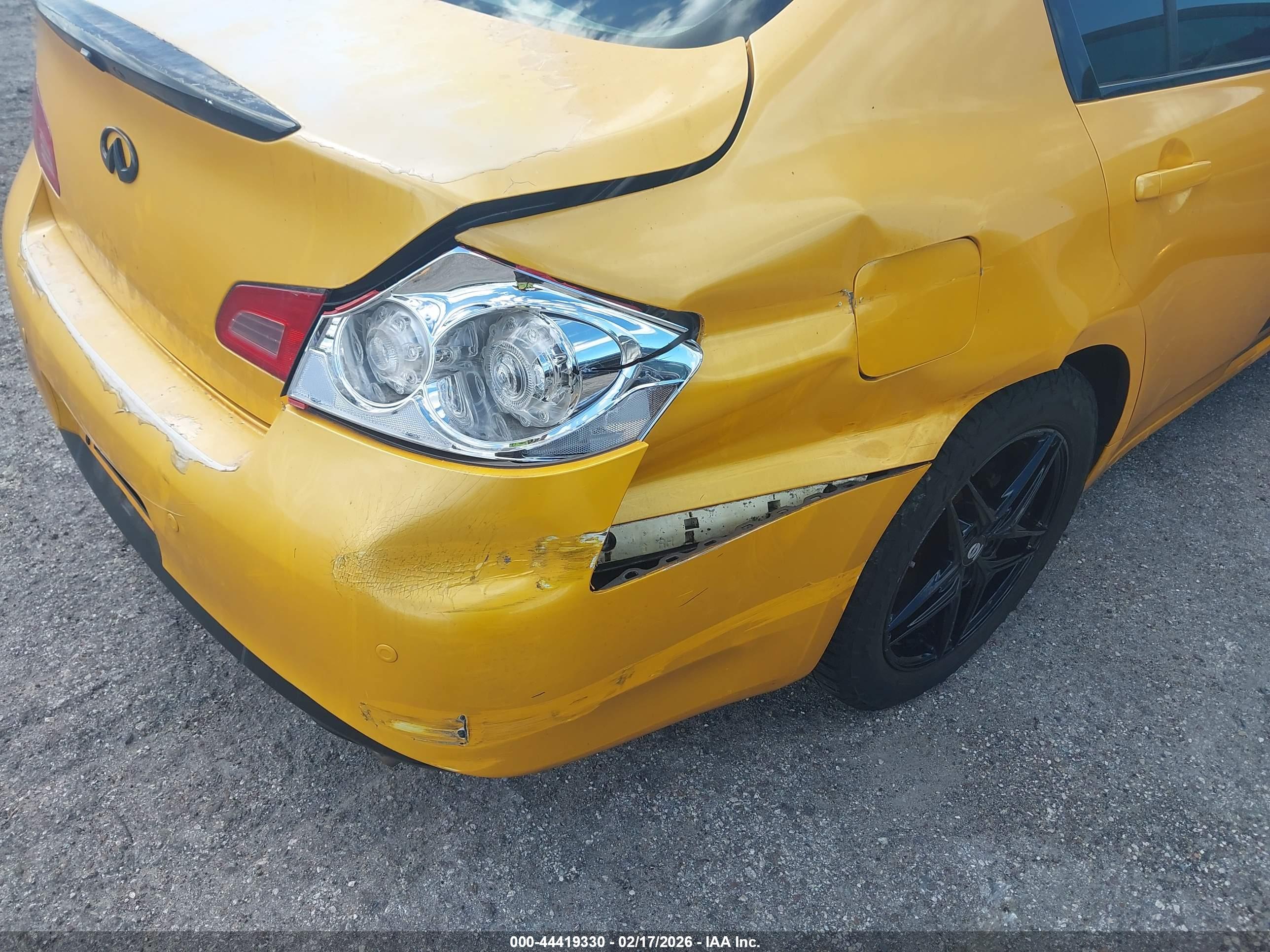INFINITI G37 image 6