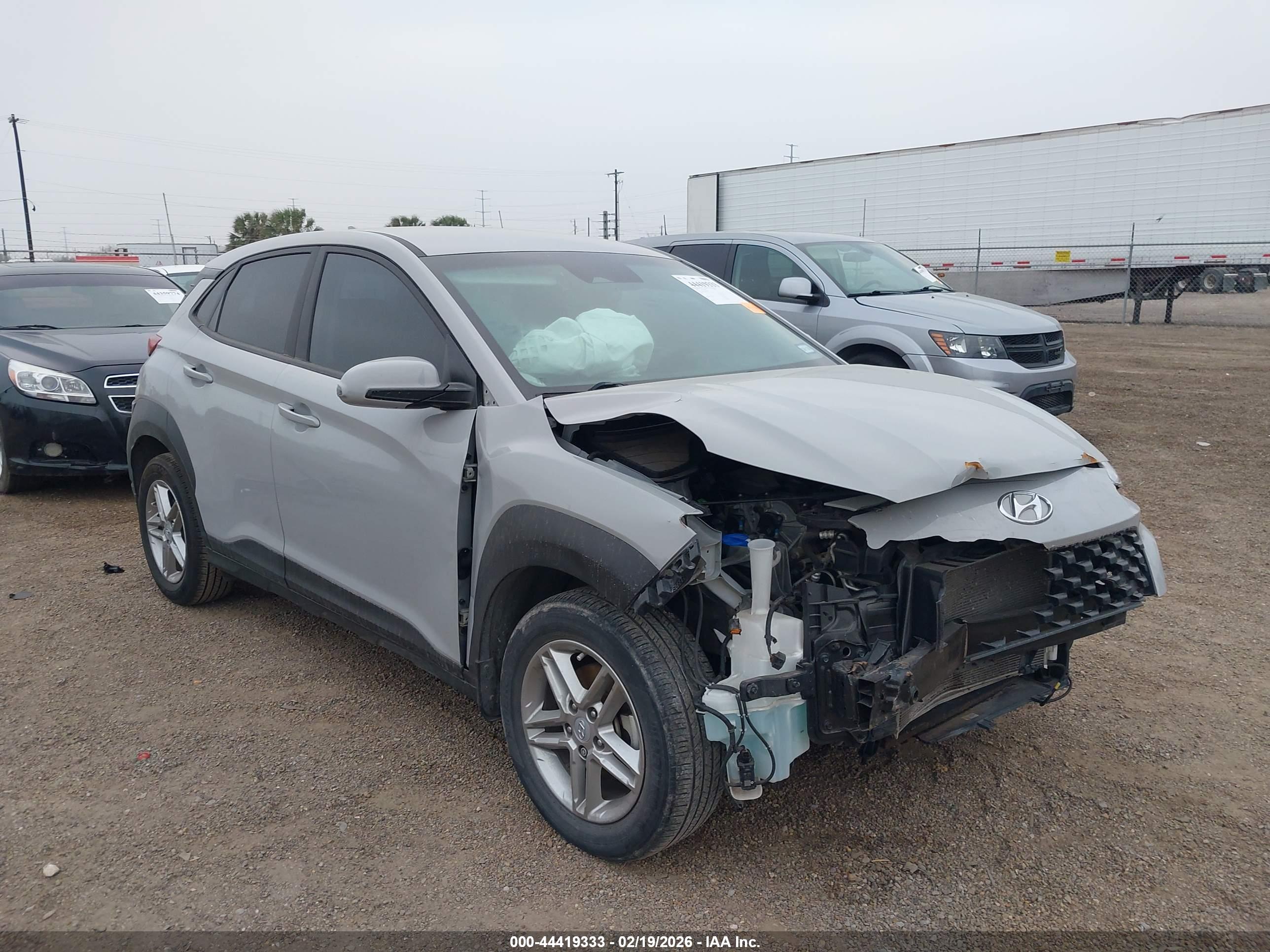 HYUNDAI KONA image 6