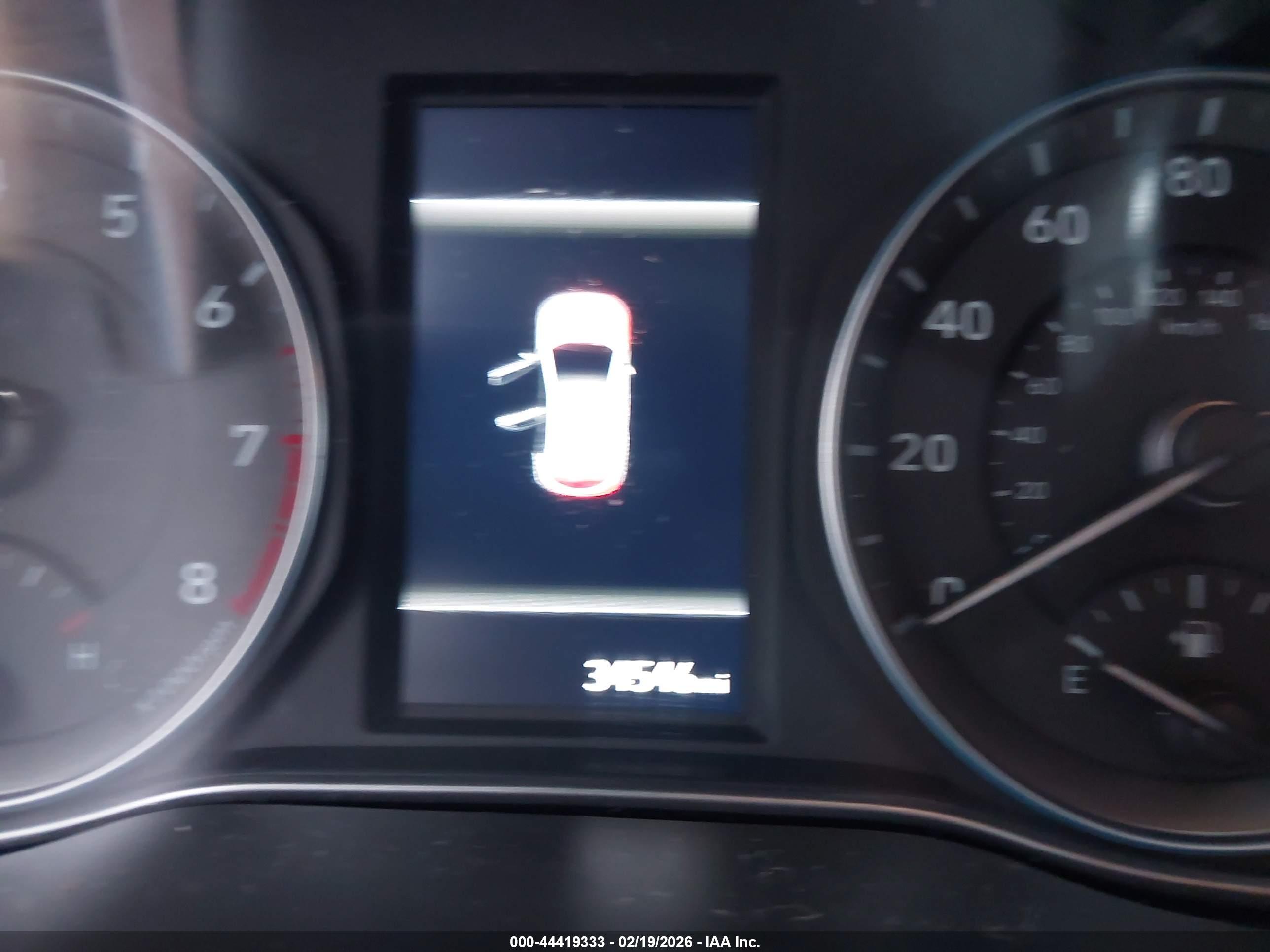 HYUNDAI KONA image 7