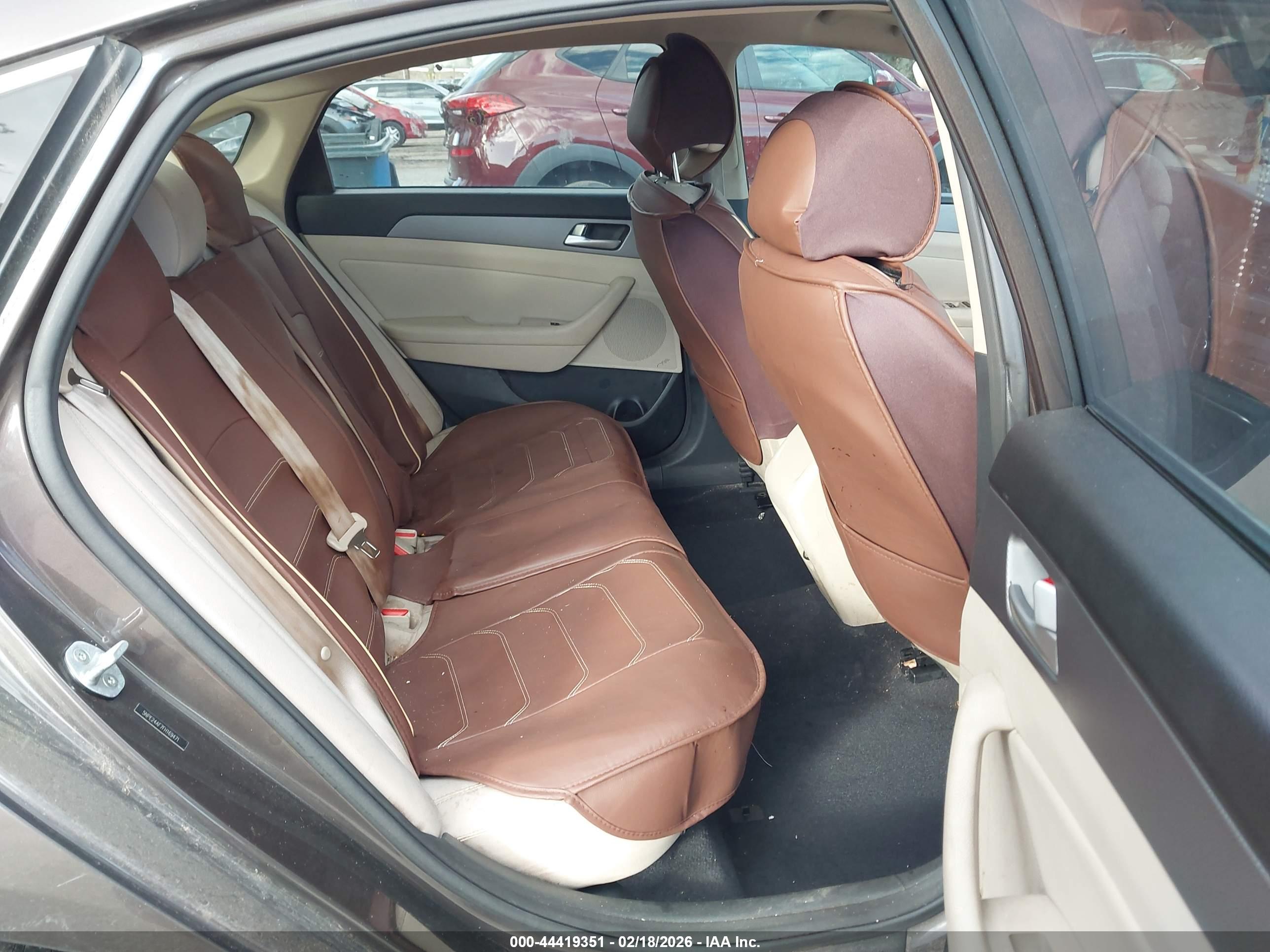 HYUNDAI SONATA image 8