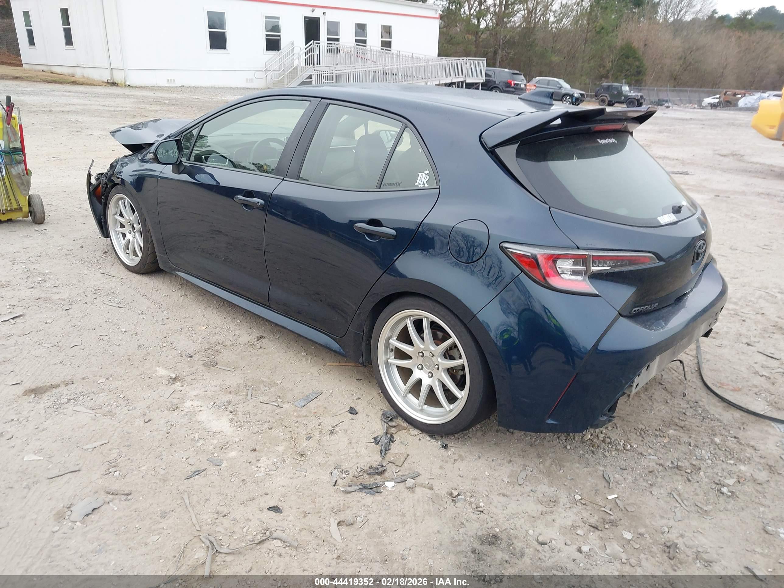 TOYOTA COROLLA image 3