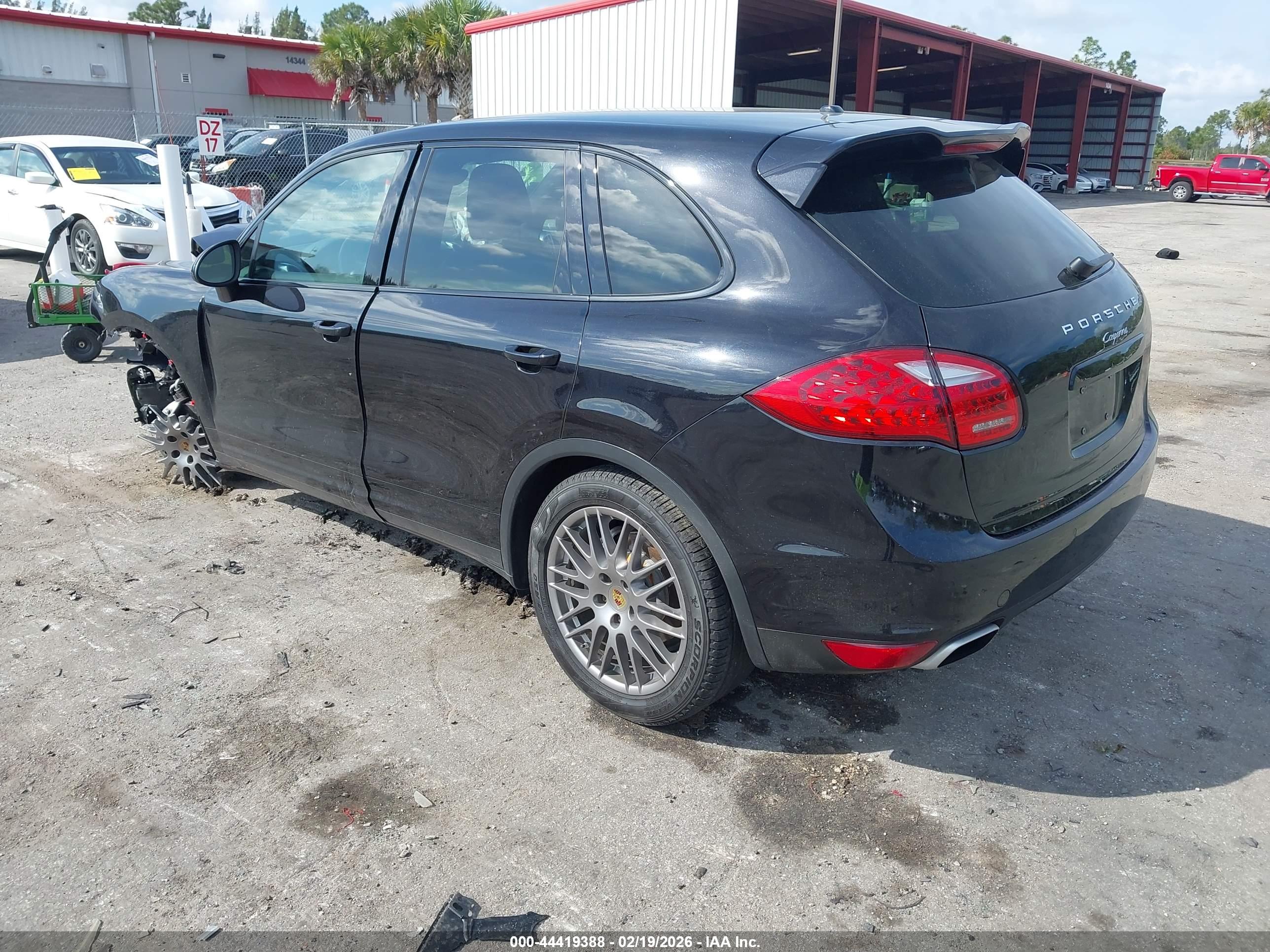 PORSCHE CAYENNE image 3