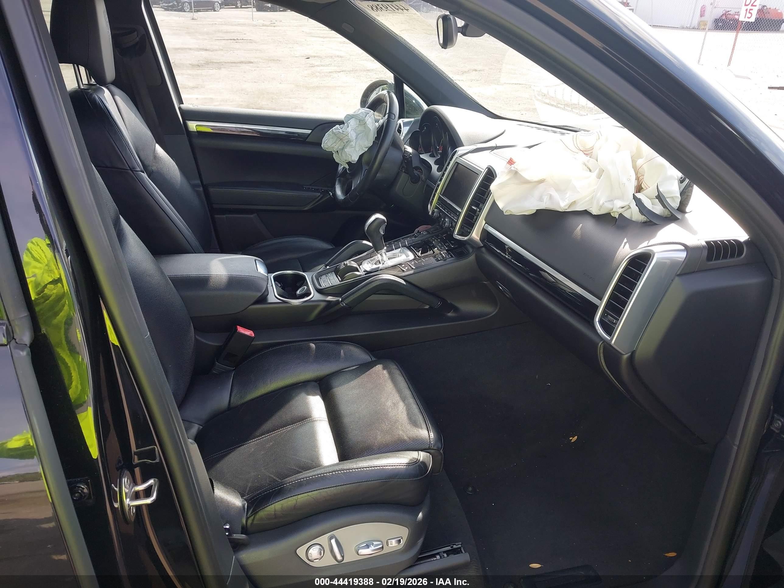 PORSCHE CAYENNE image 5