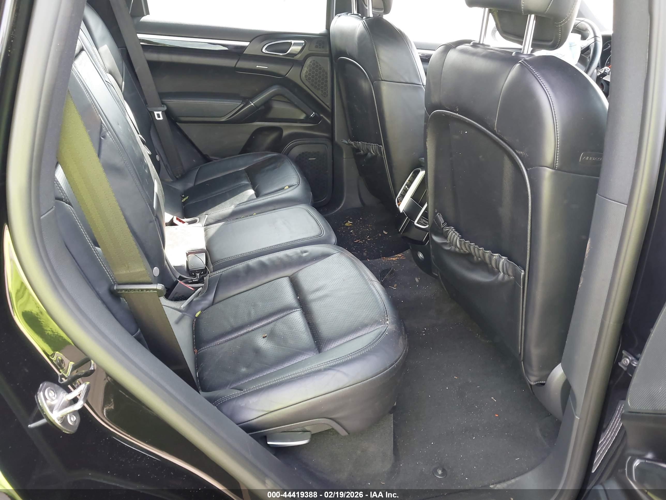 PORSCHE CAYENNE image 8