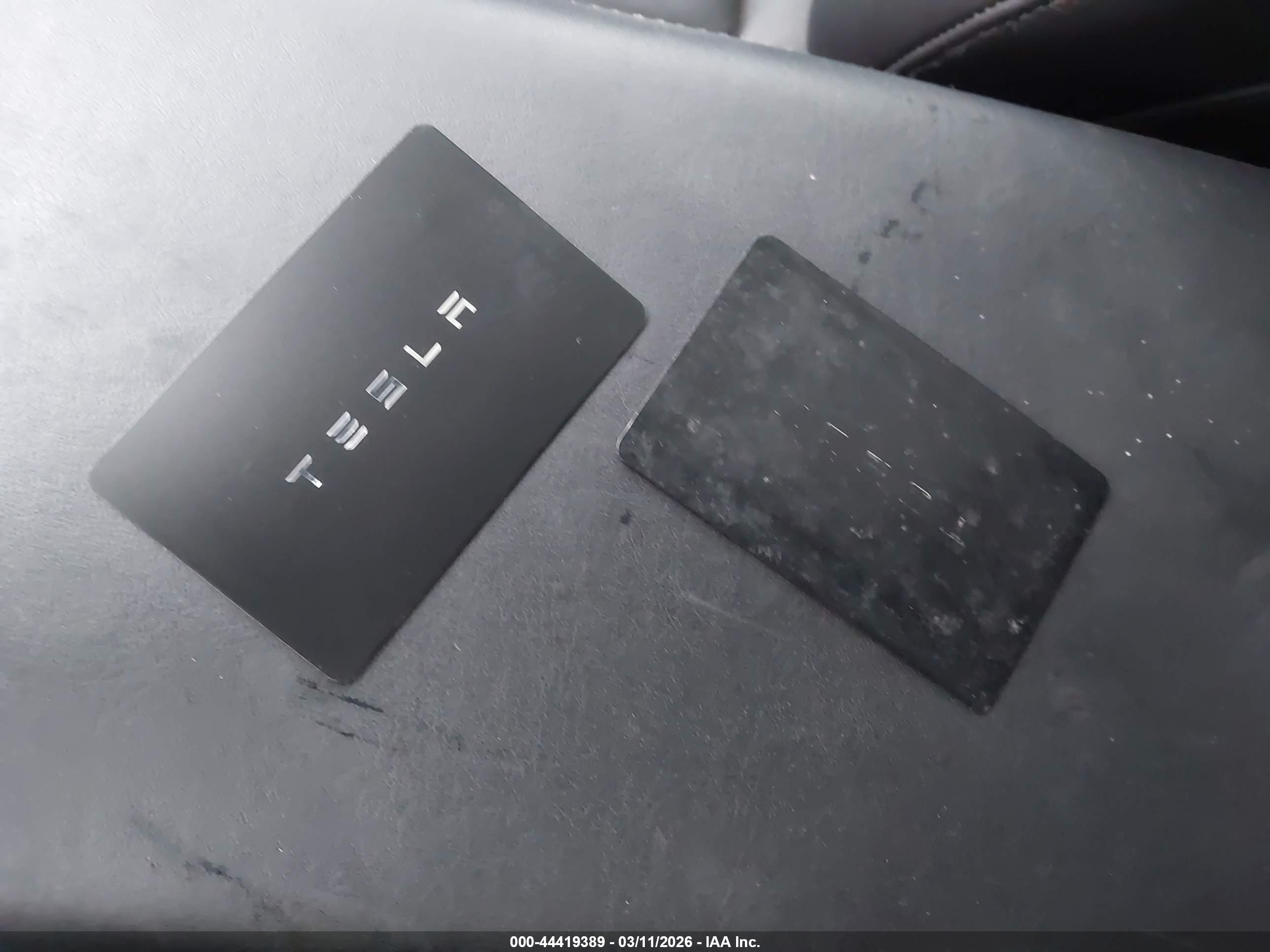 TESLA MODEL image 11