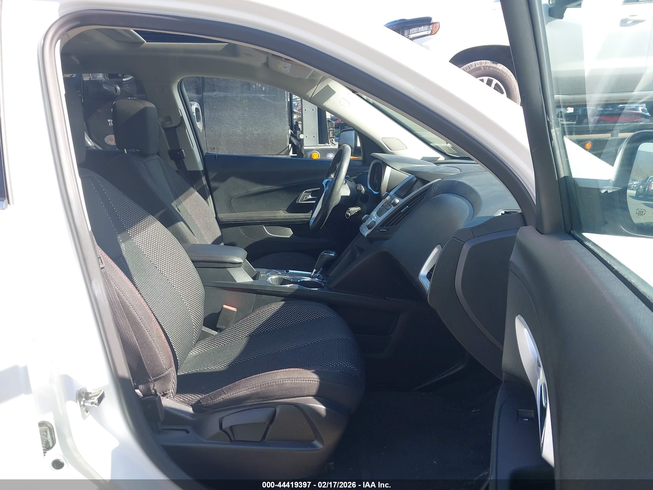 CHEVROLET EQUINOX image 5