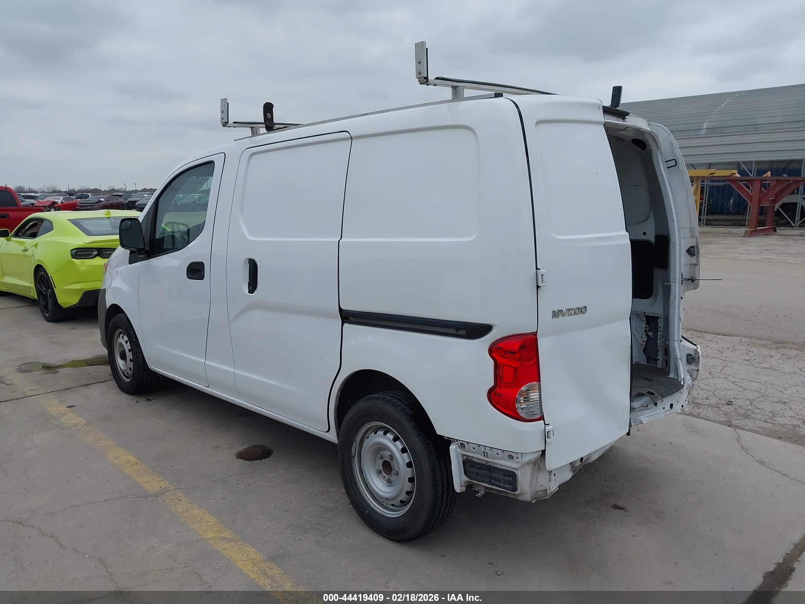 NISSAN NV200 image 3