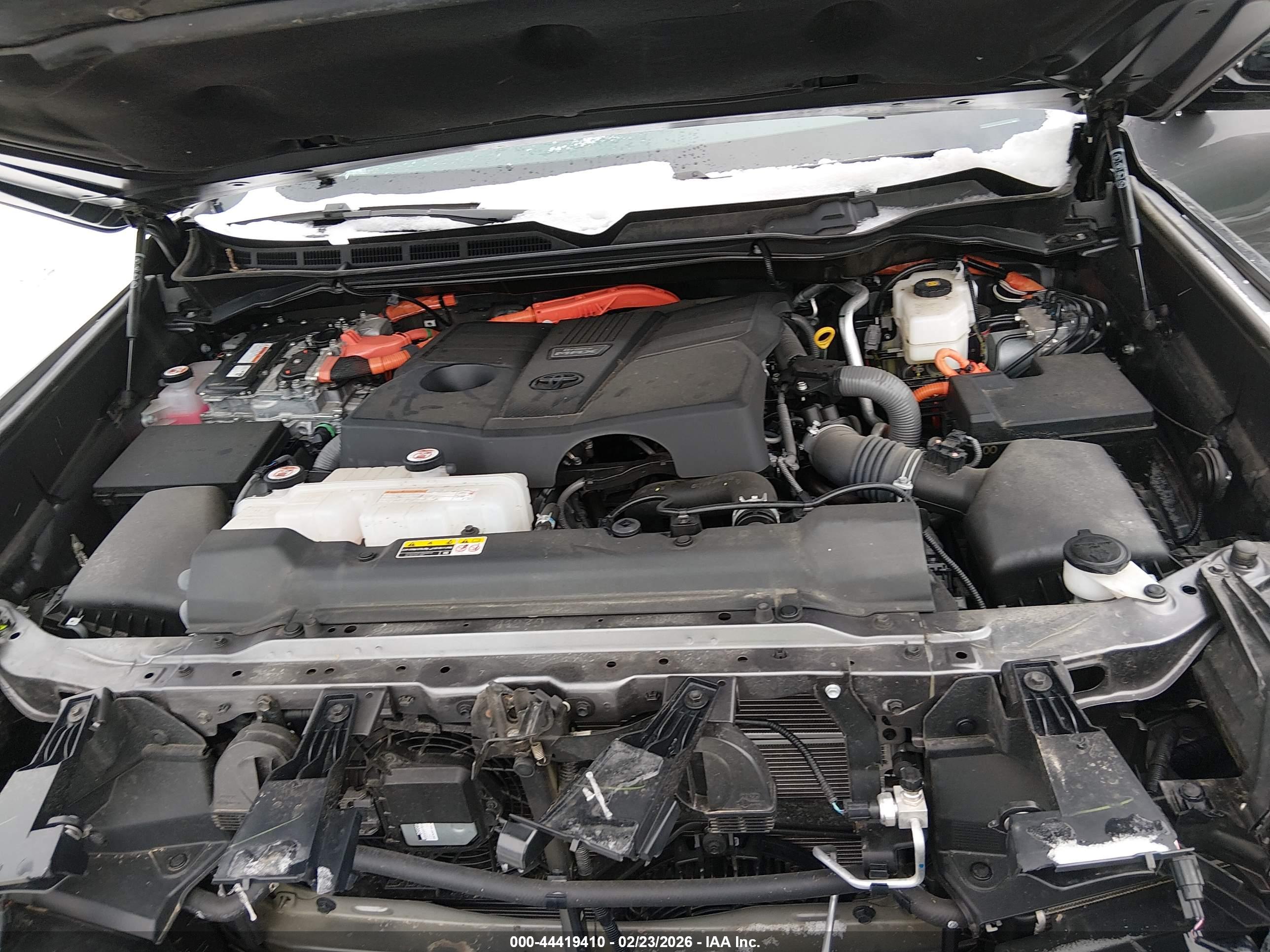 TOYOTA TUNDRA image 10