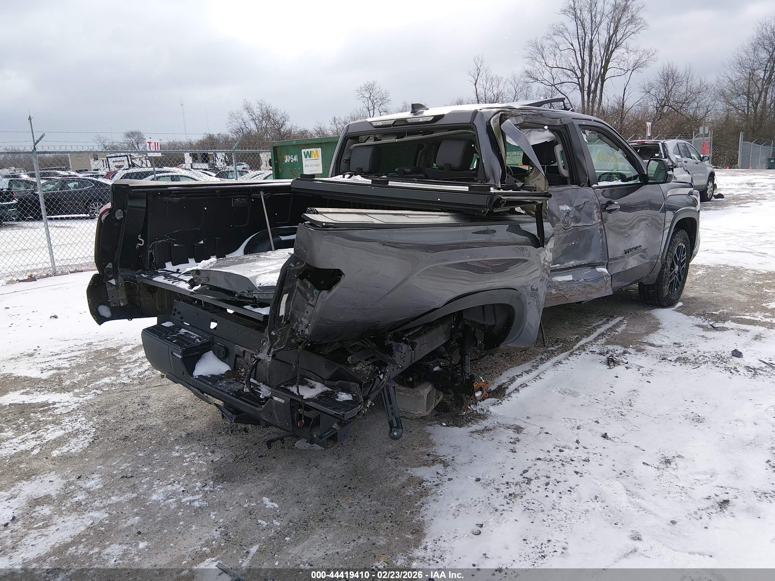 TOYOTA TUNDRA image 4
