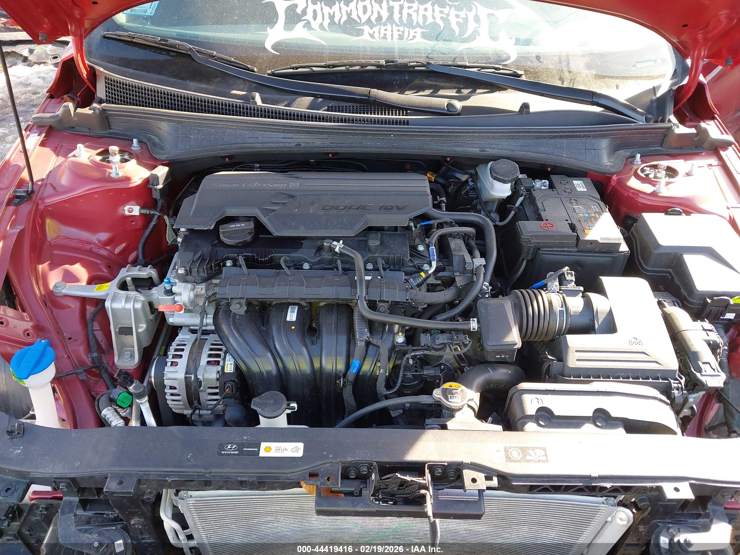 HYUNDAI ELANTRA image 10
