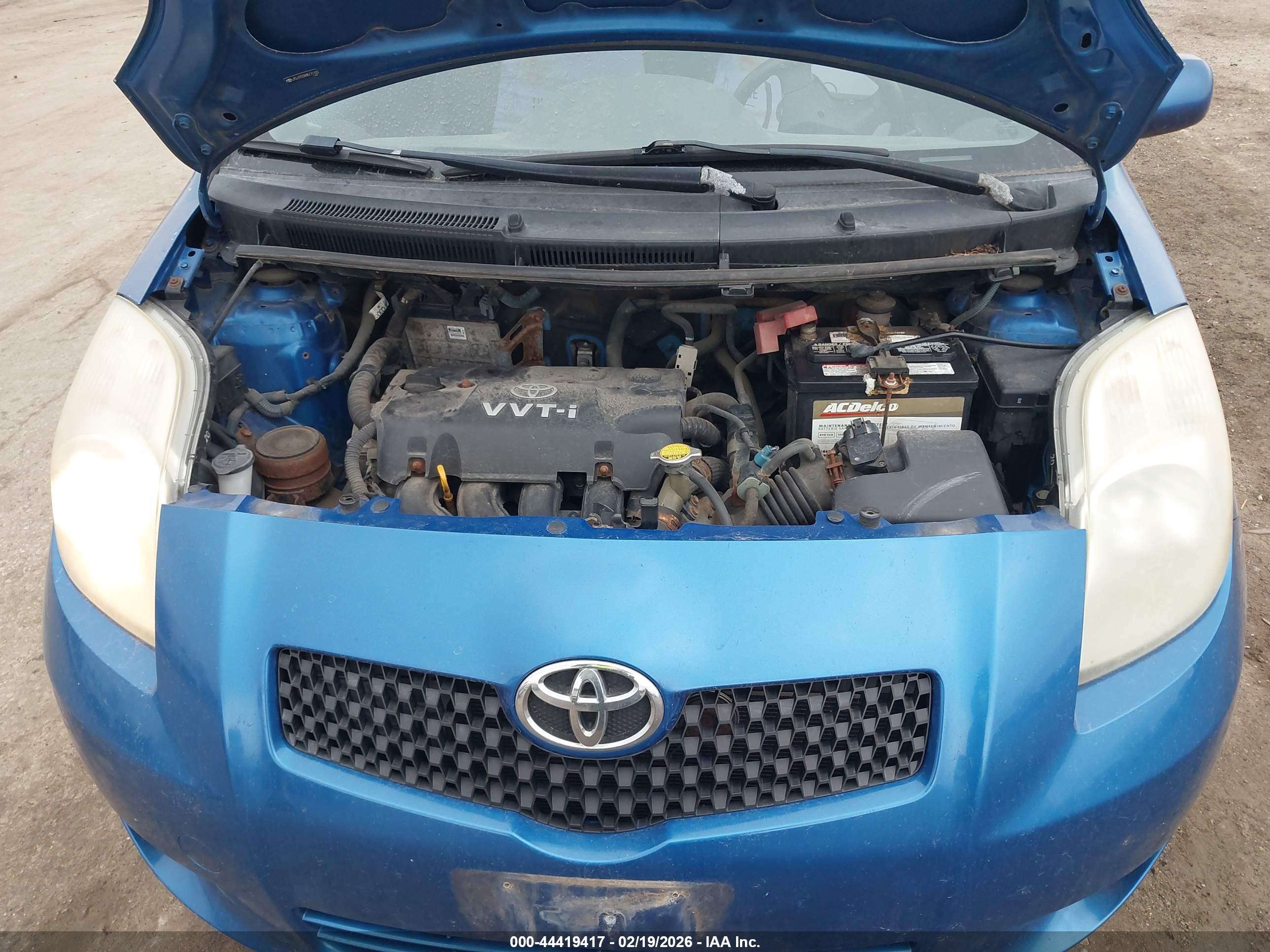 TOYOTA YARIS image 10
