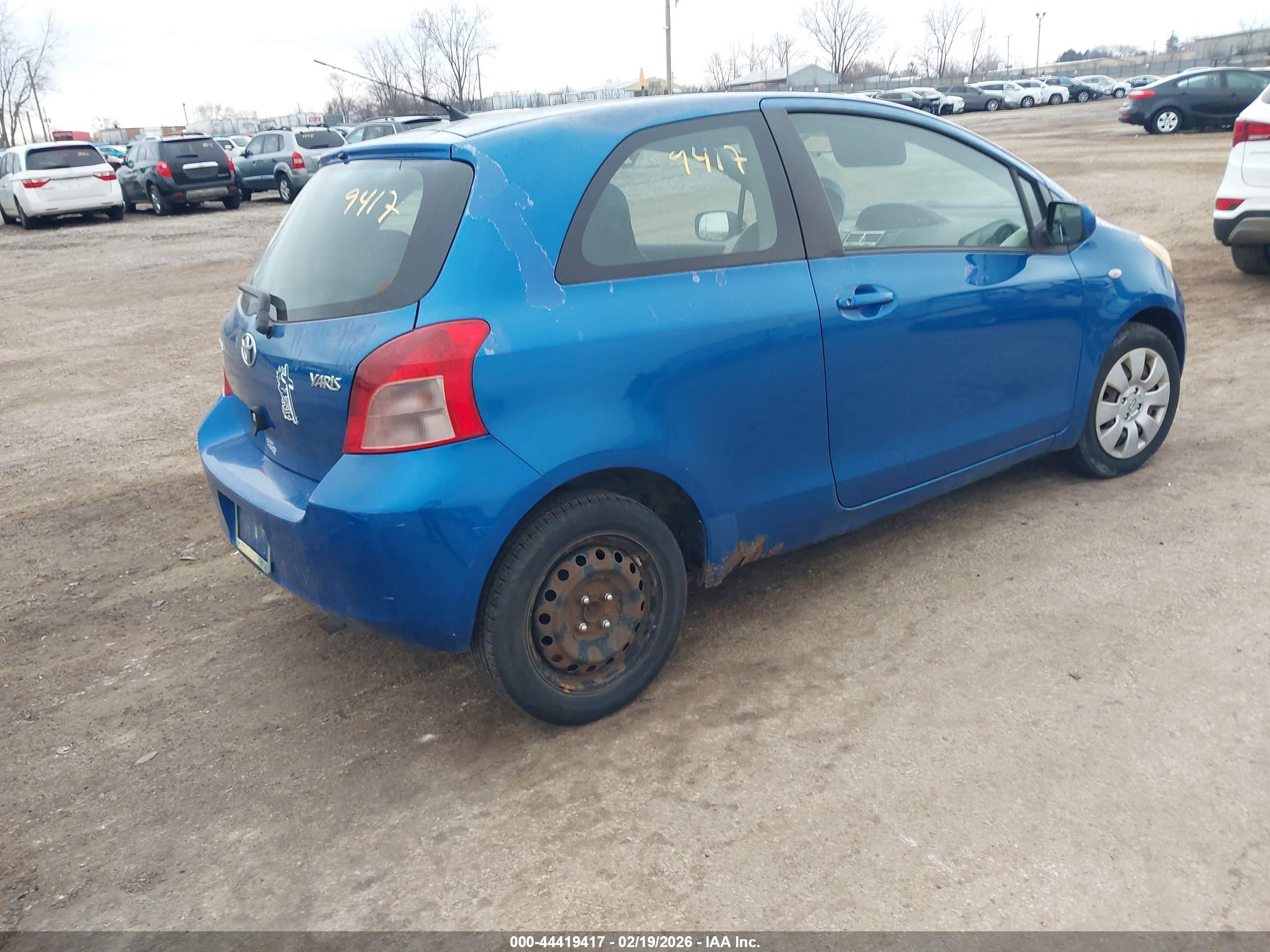 TOYOTA YARIS image 4