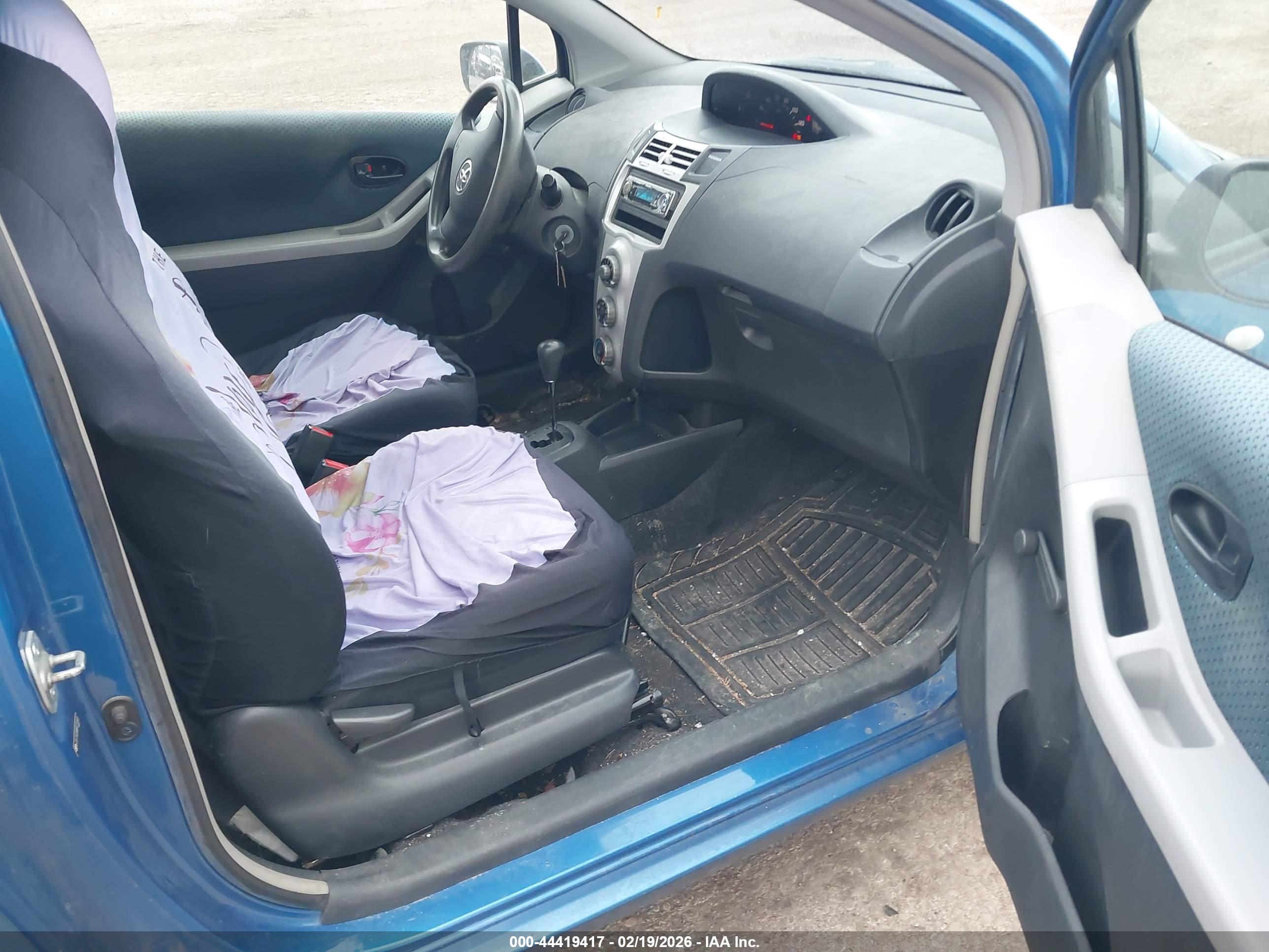 TOYOTA YARIS image 5