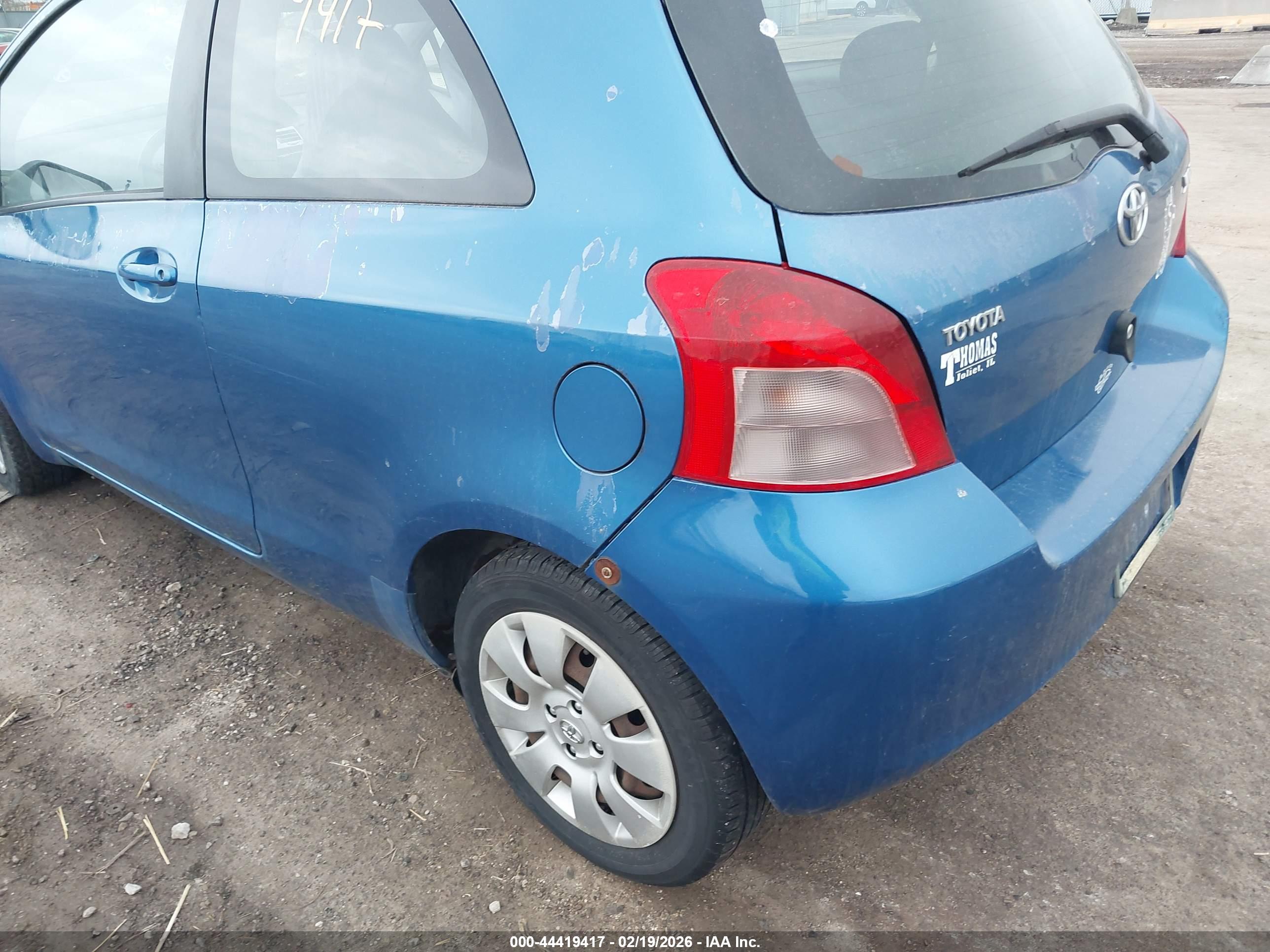 TOYOTA YARIS image 6